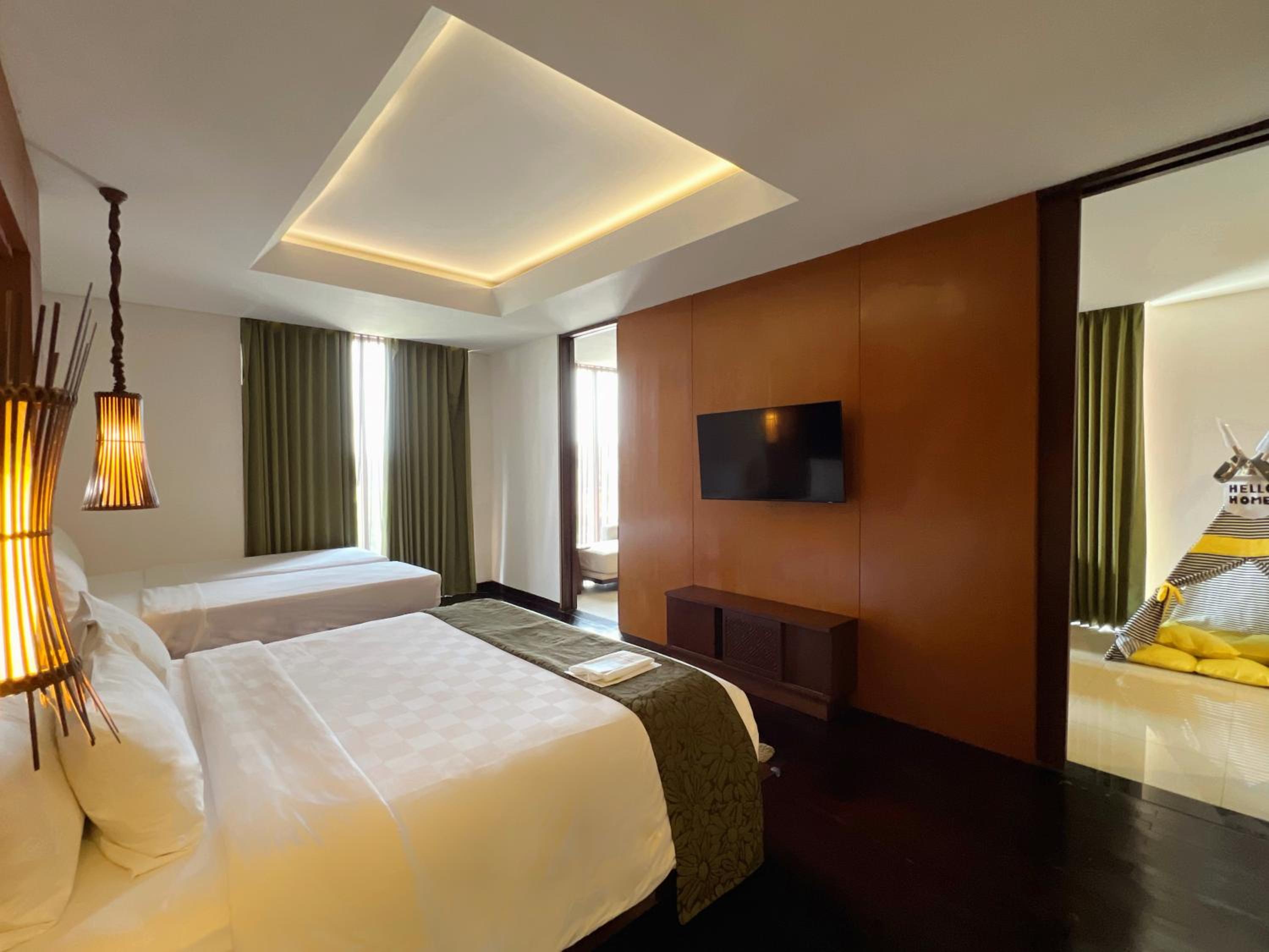 Family Suite with City View