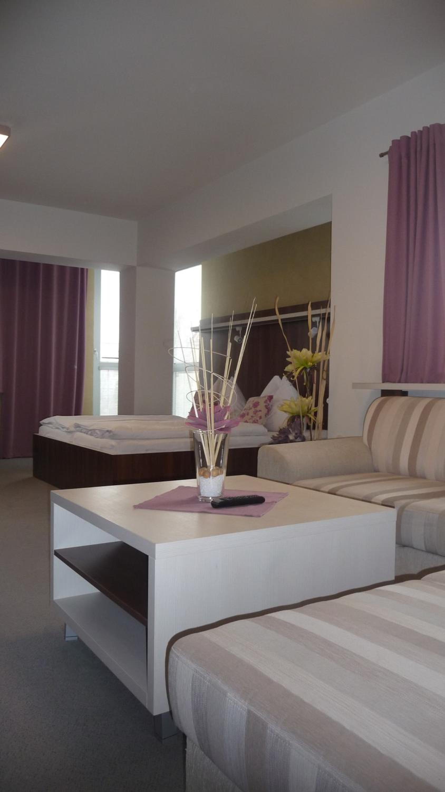 Deluxe Suite - Photo 3