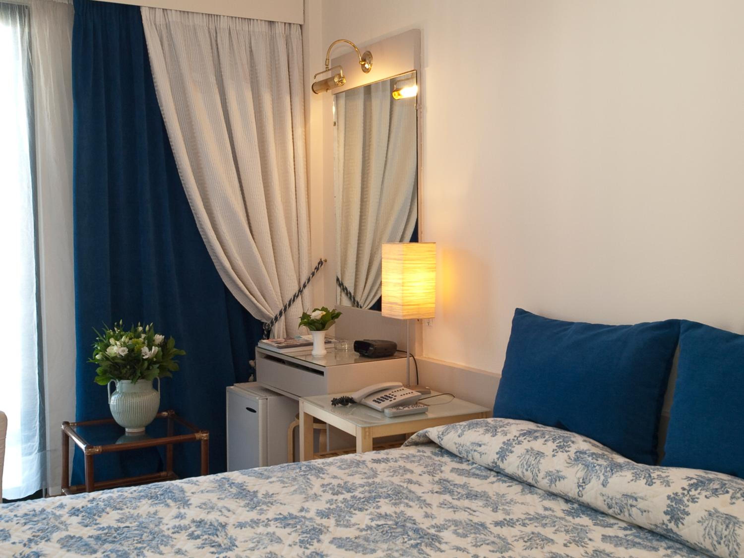 Standard Double or Twin Room - Photo 4