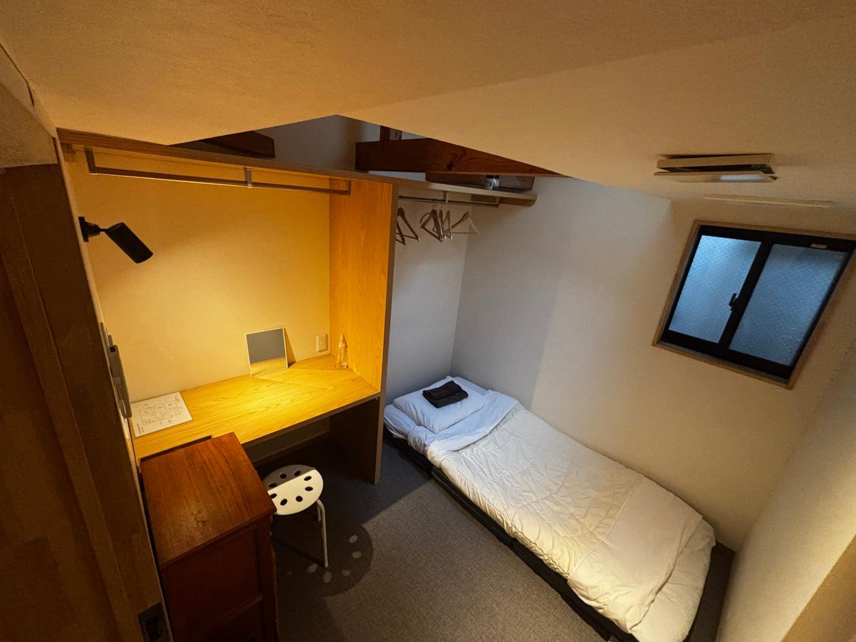 Single Room photo 1