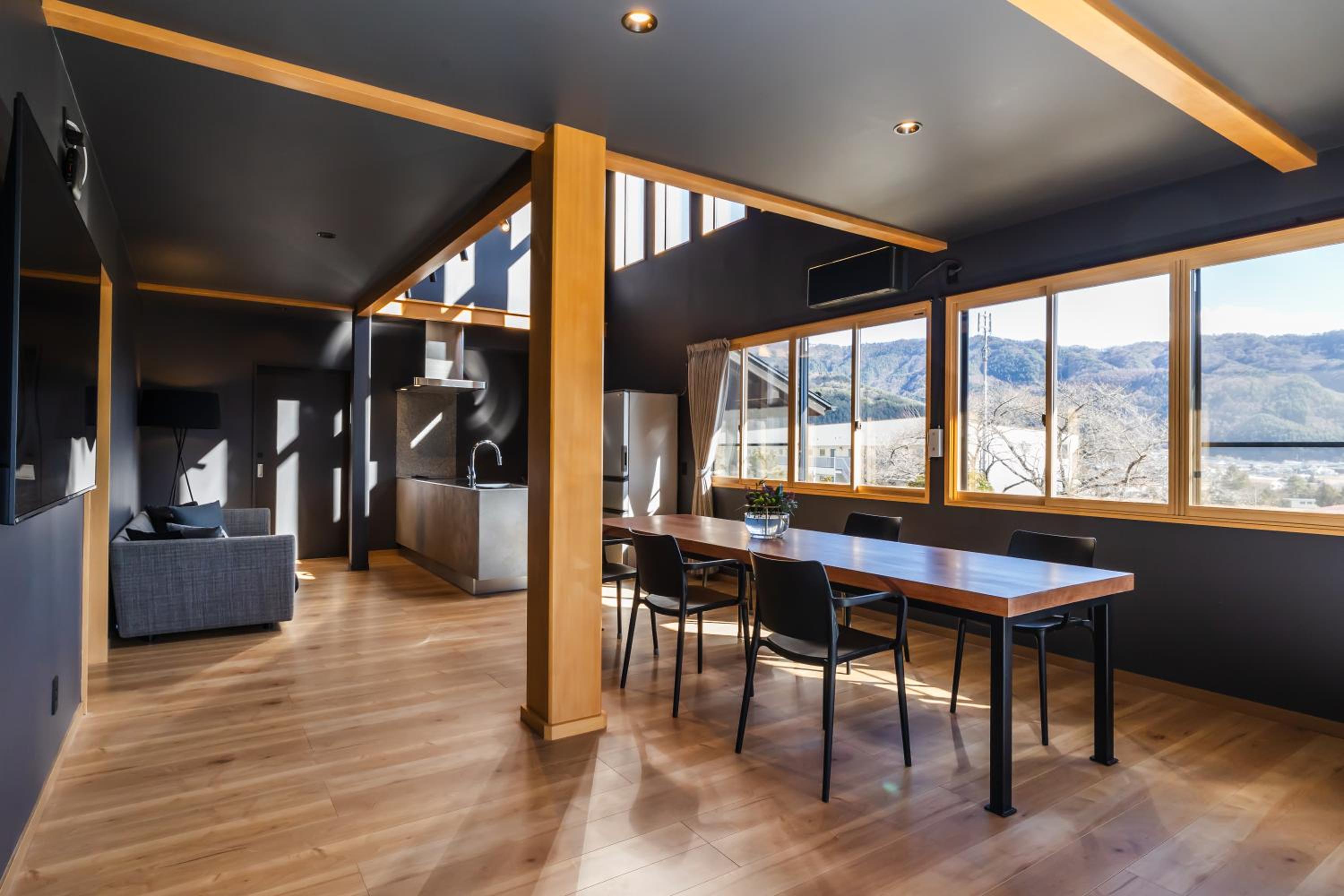 Modern Suite