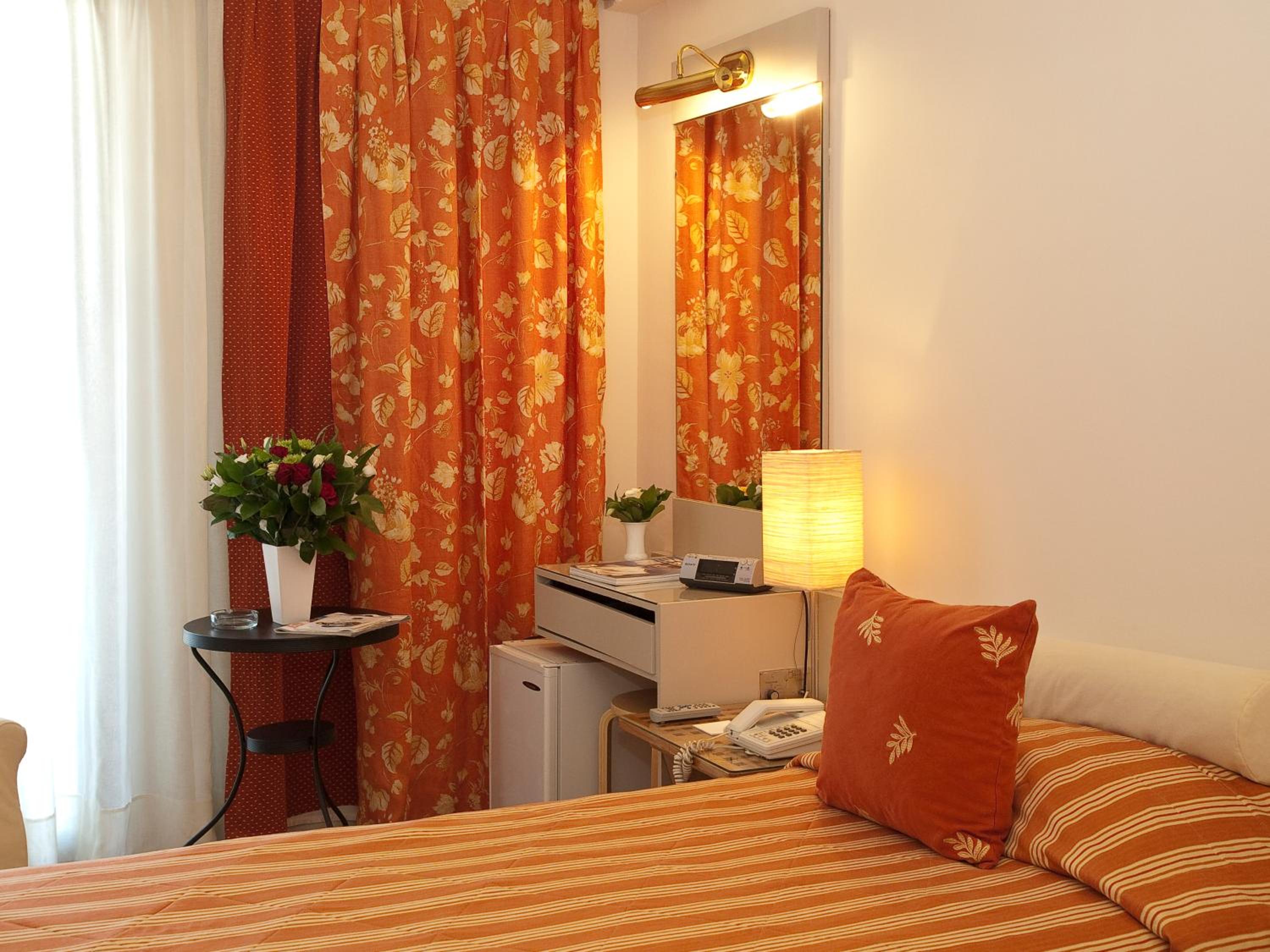 Superior Double Room - Photo 3
