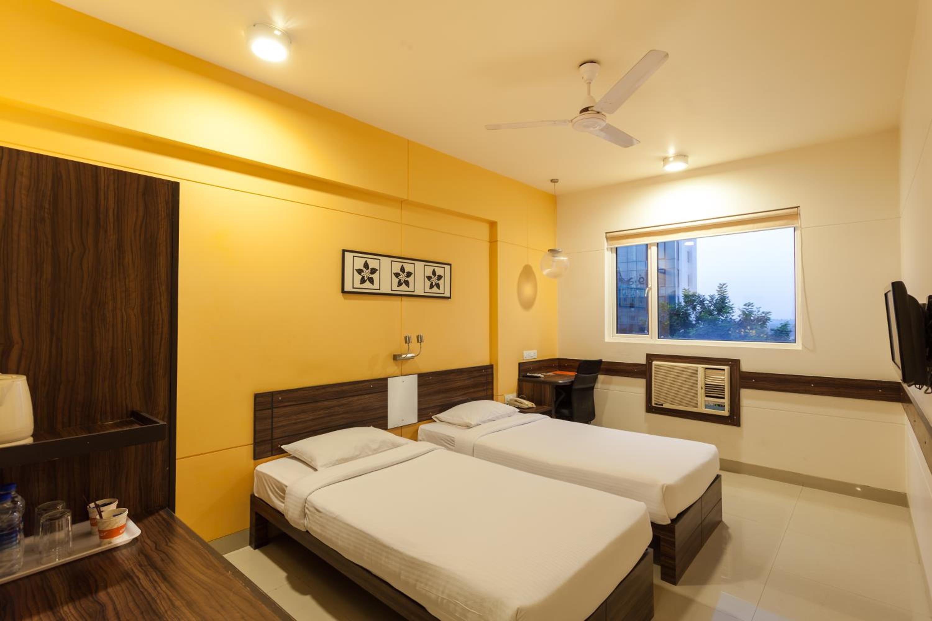Superior Twin Room - Photo 1