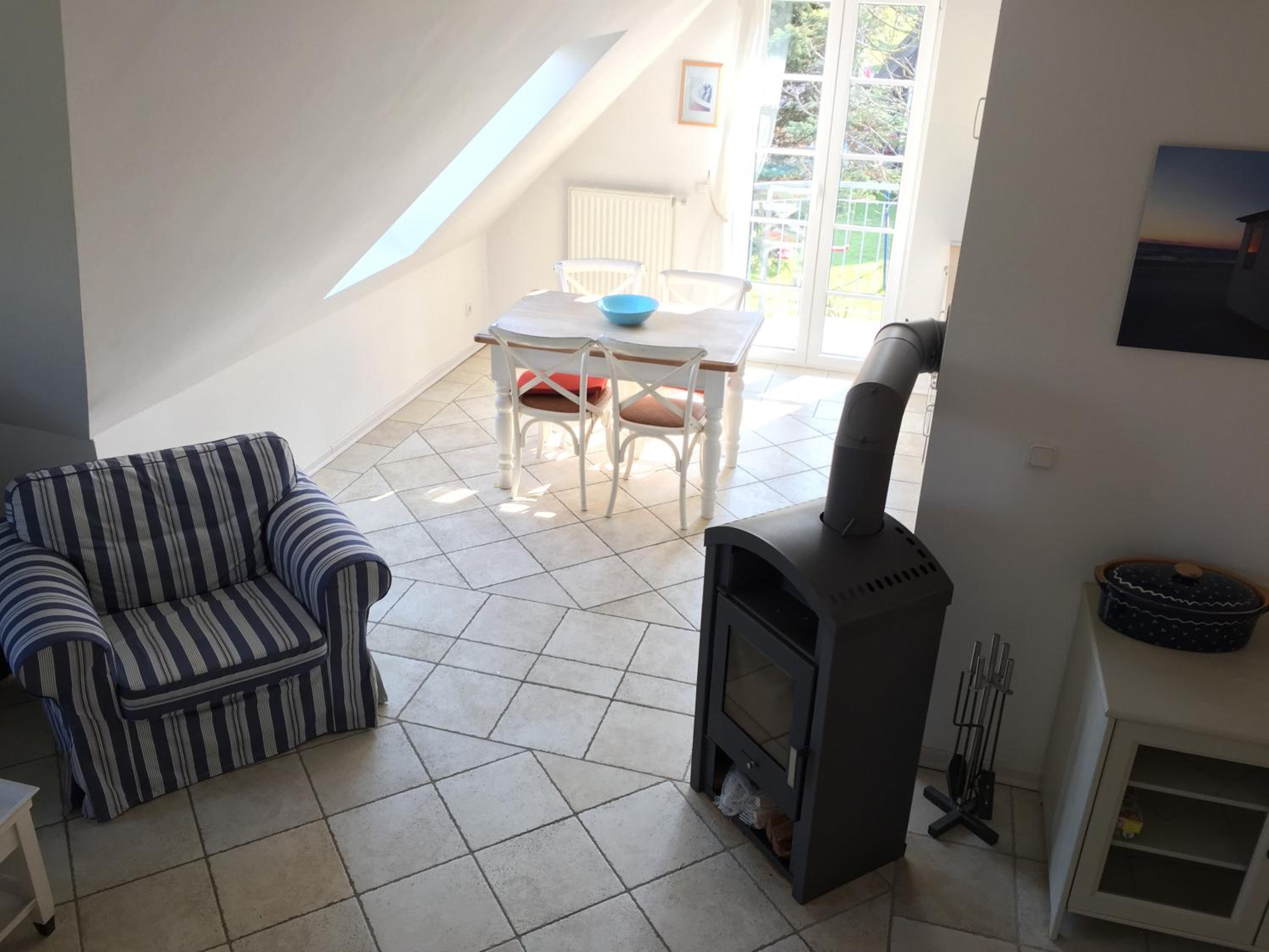 Apartment - Split Level photo 2