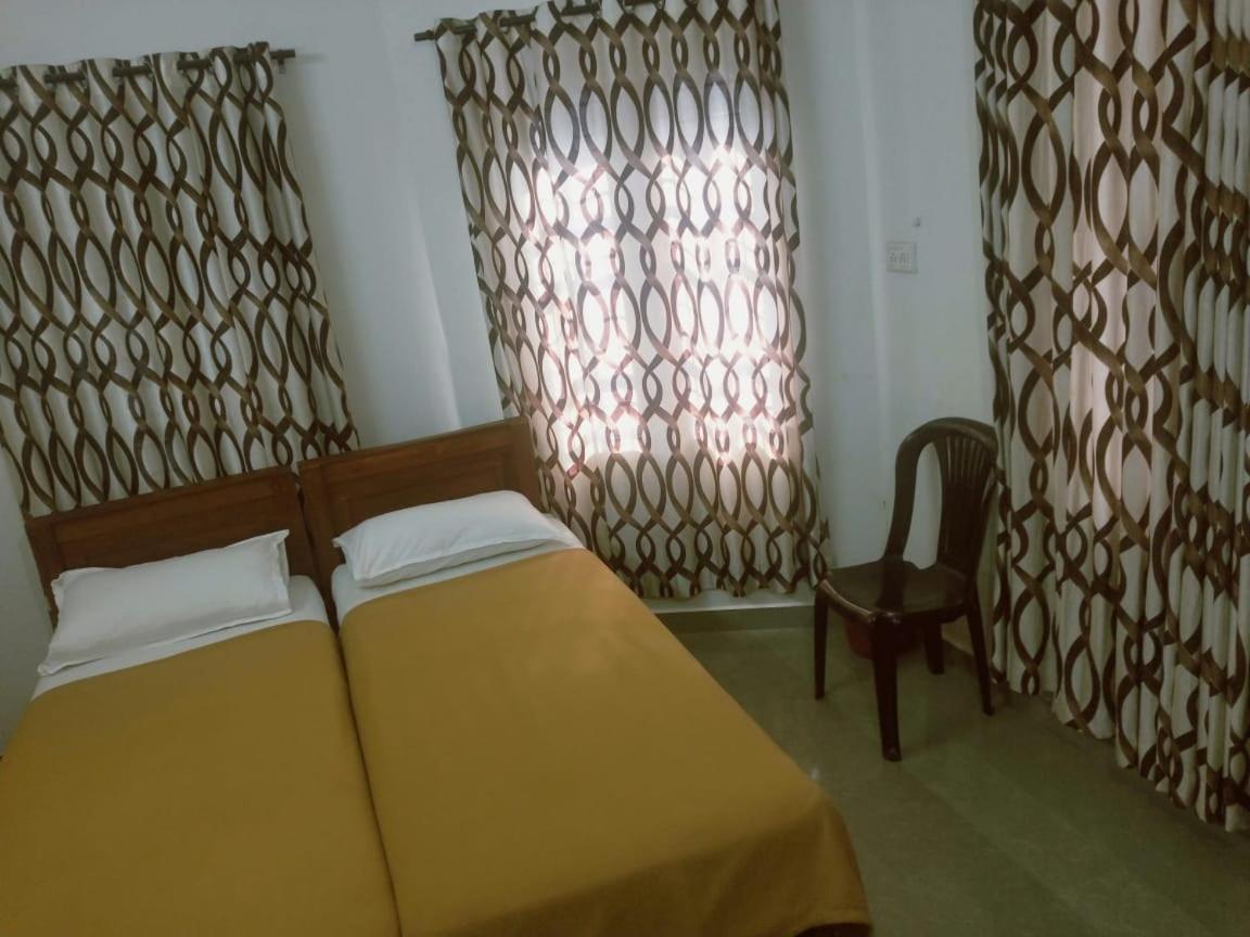 Budget Double Room photo 2