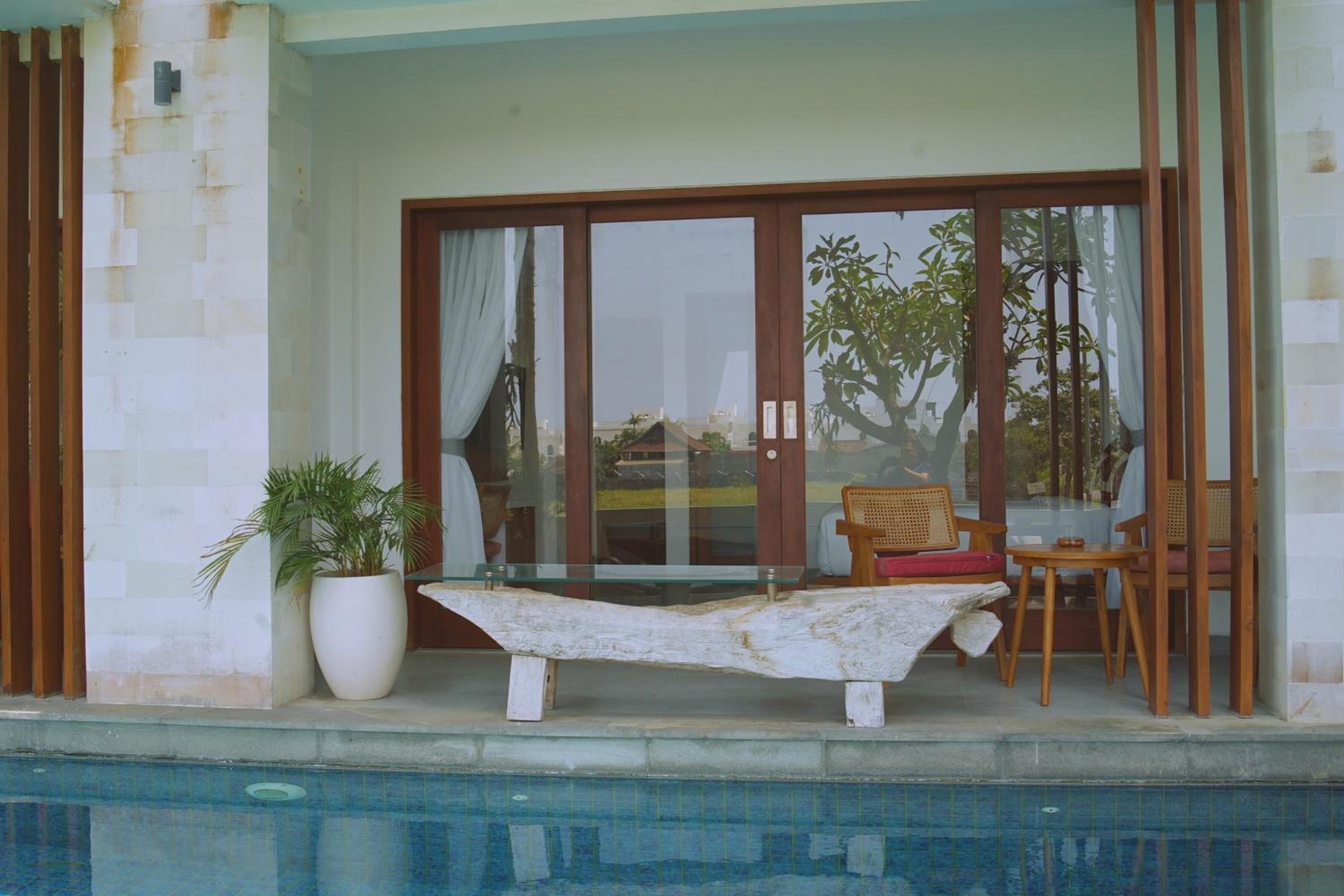 Deluxe Double Room with Sea View - Photo 14