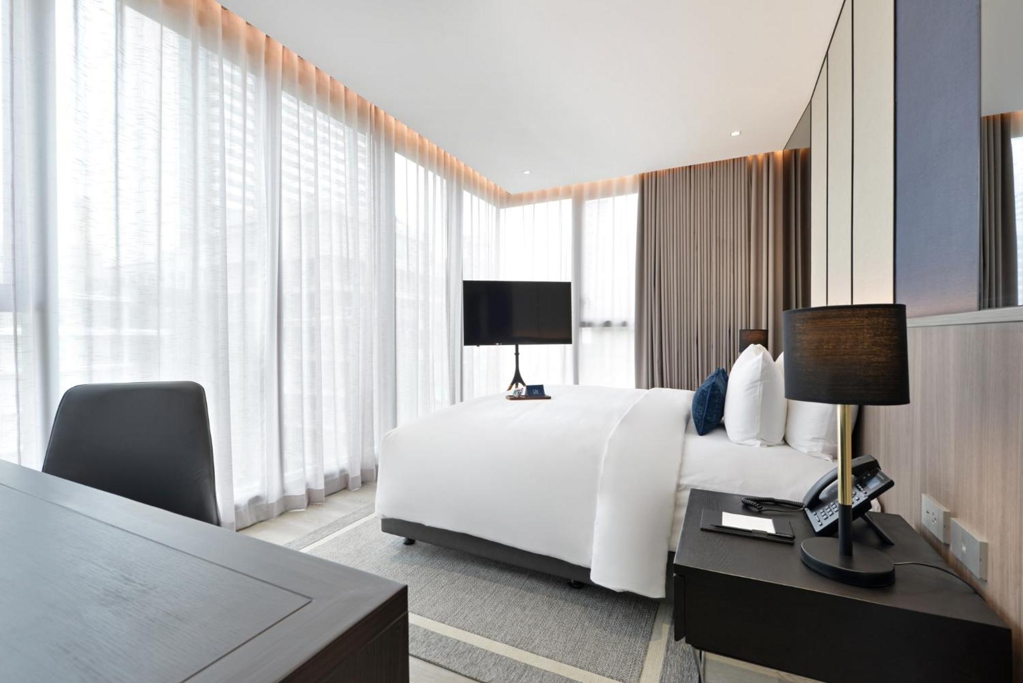 Deluxe Double Room with Bath photo 1