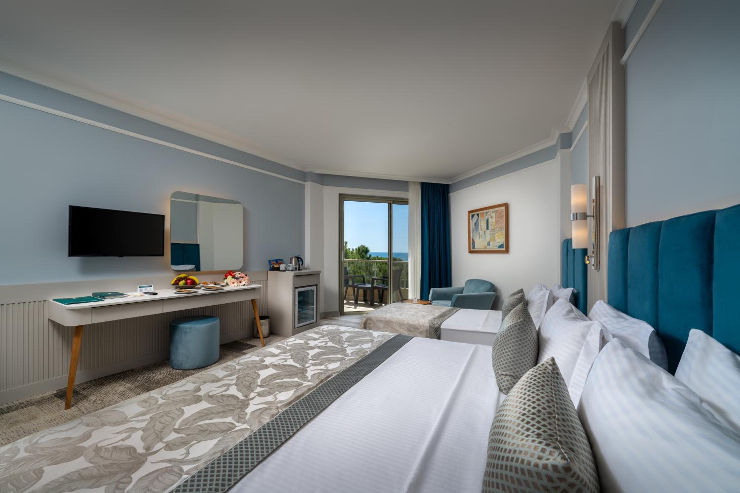 Deluxe Triple Room photo 3