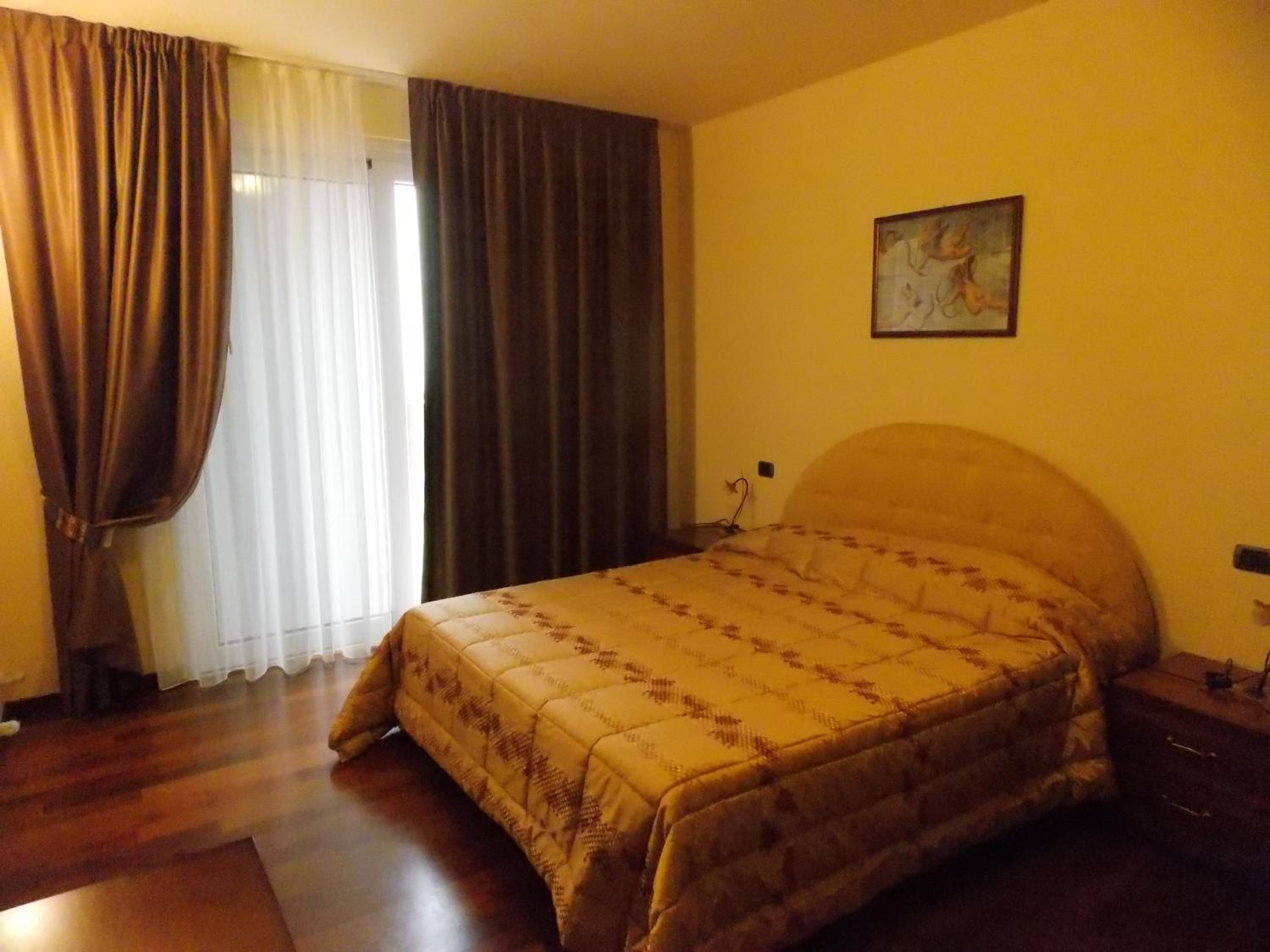 Triple Room with Terrace photo 1