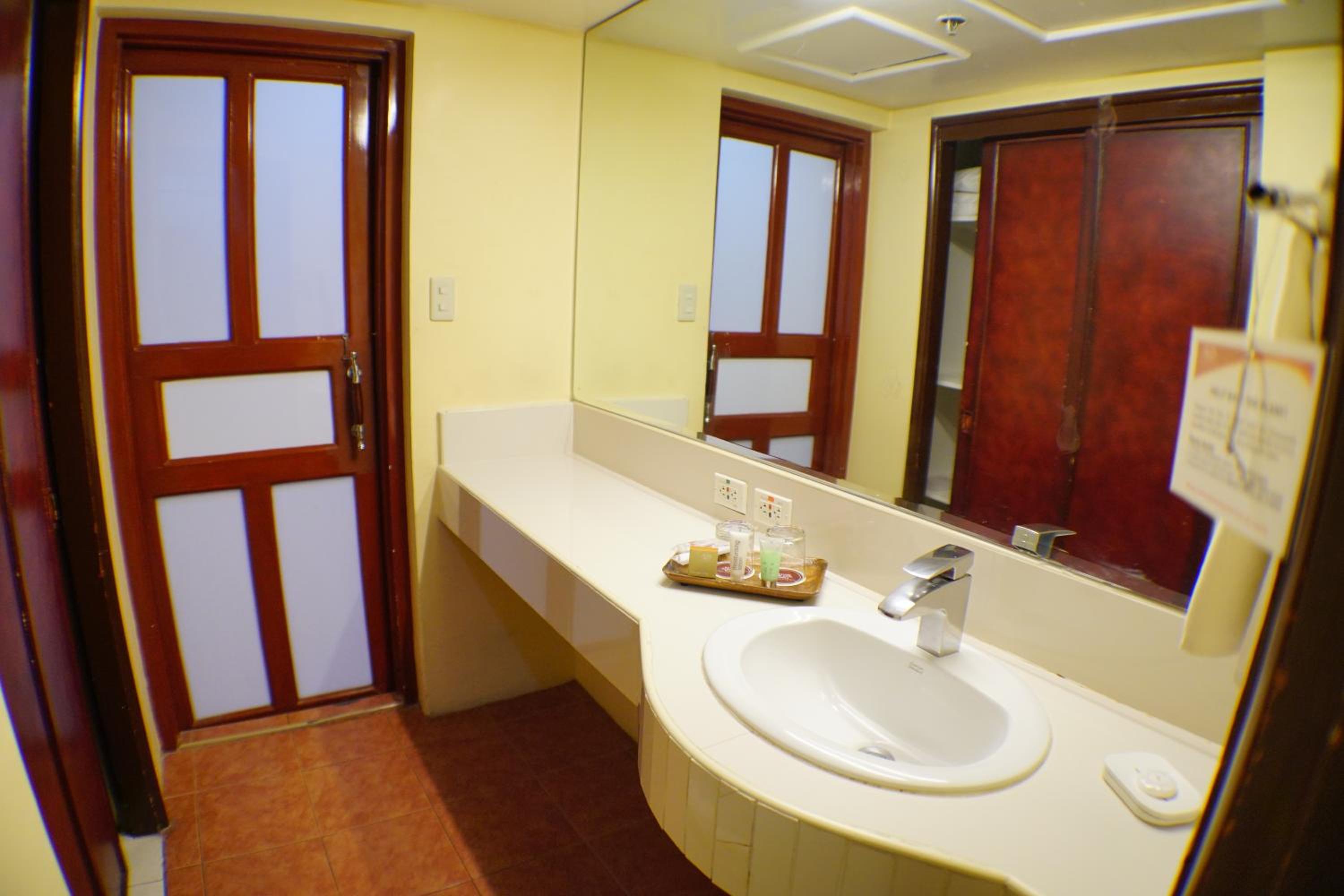 Superior Double or Twin Room - Photo 4