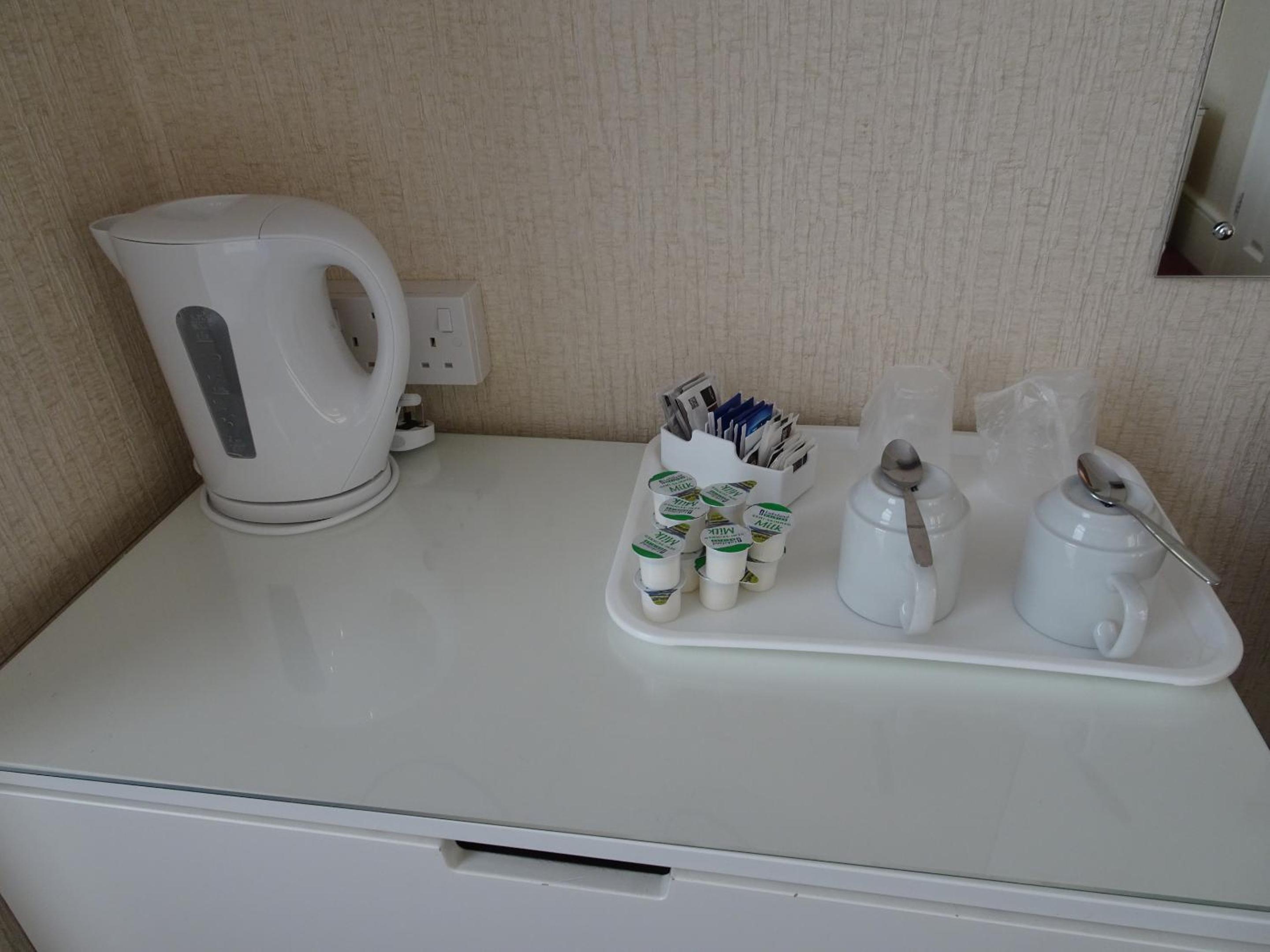 Deluxe Twin Room - Photo 2