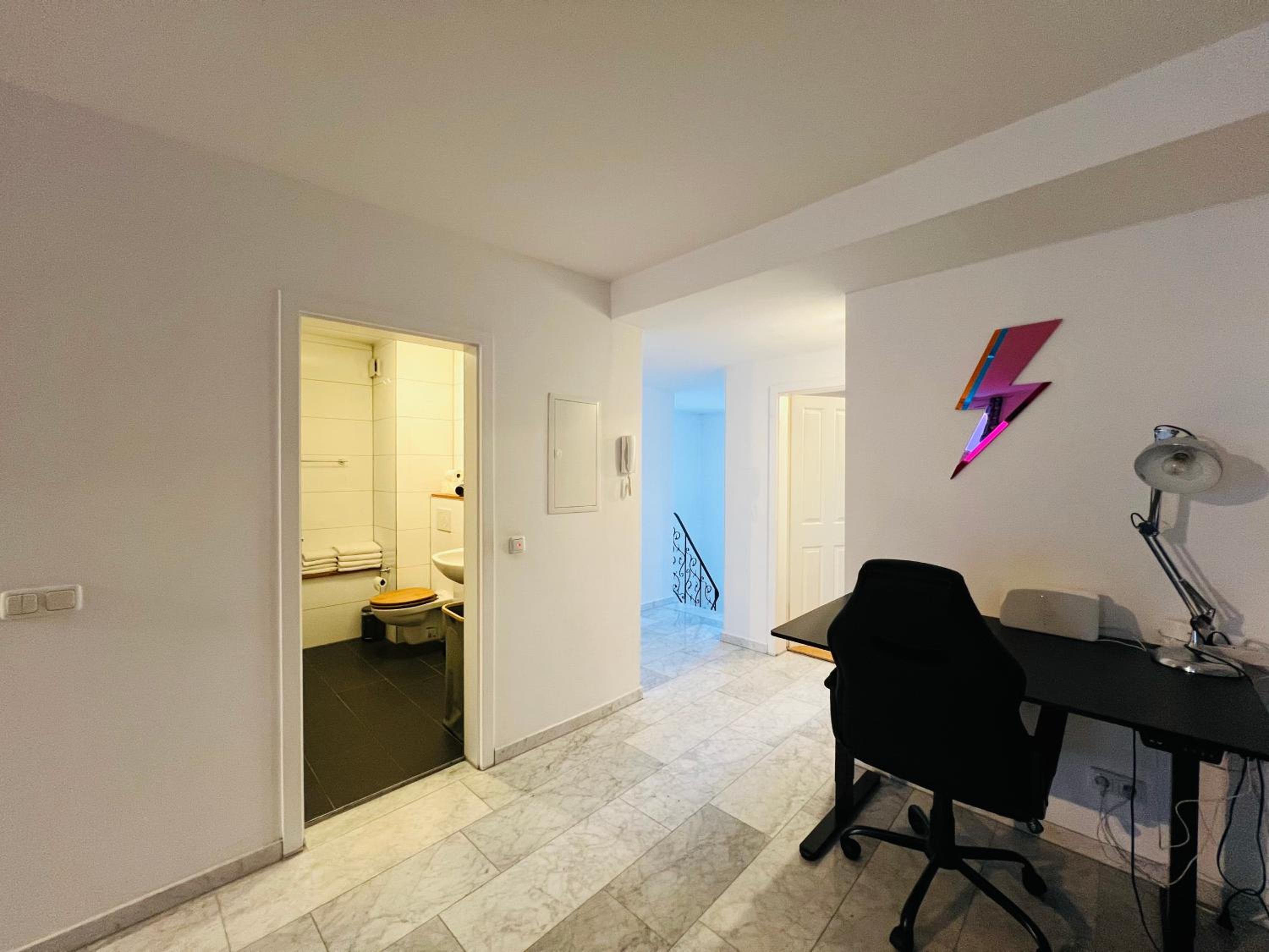 Classic Apartment - Photo 6