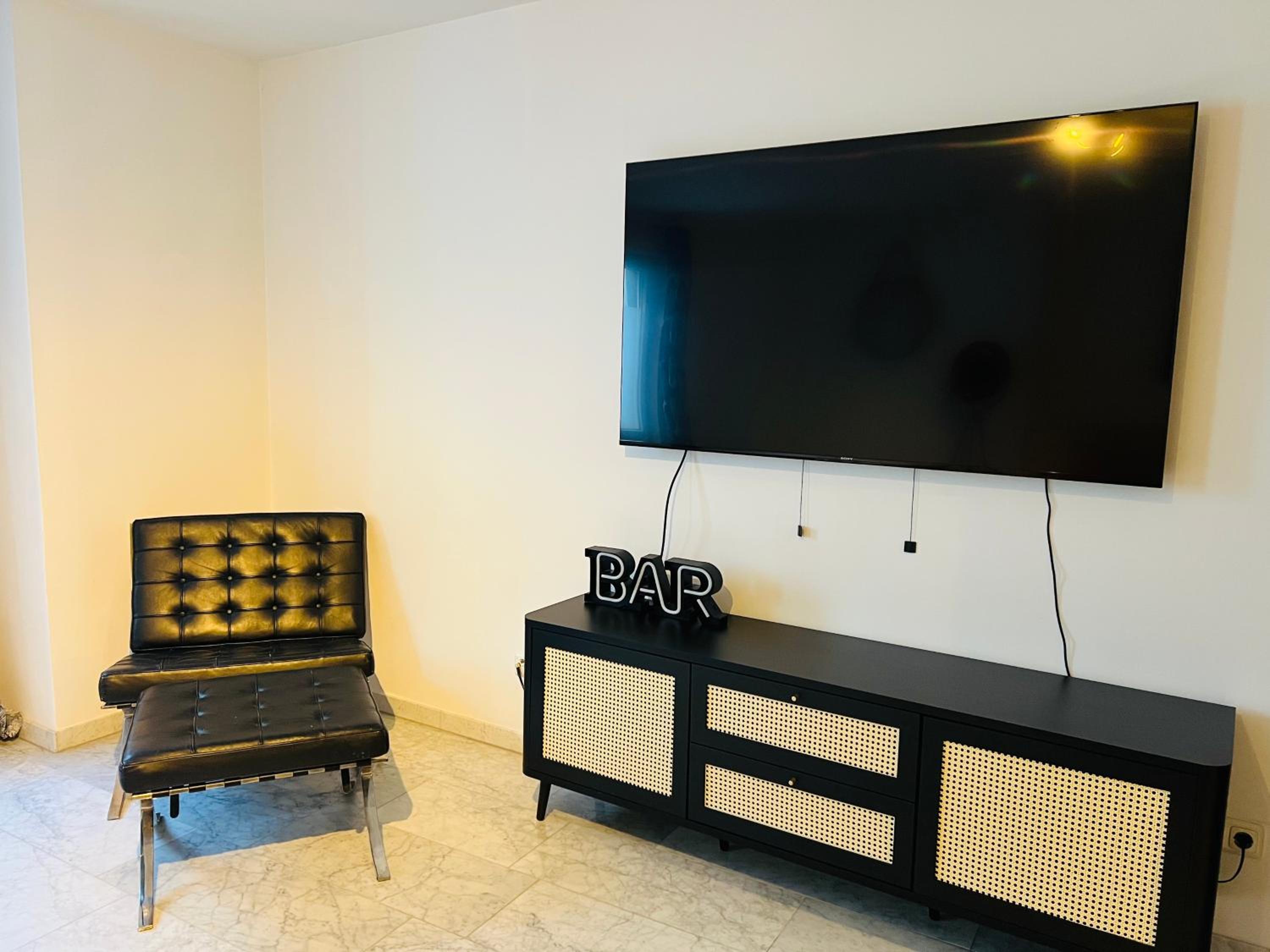 Classic Apartment - Photo 12