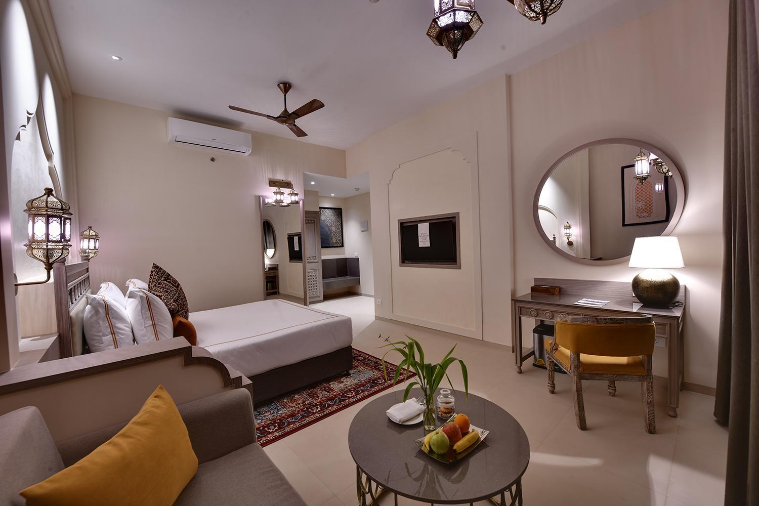  Hazel Suite Room - Photo 9