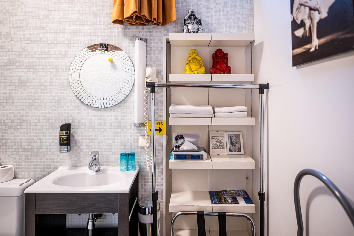 Single Room photo 3