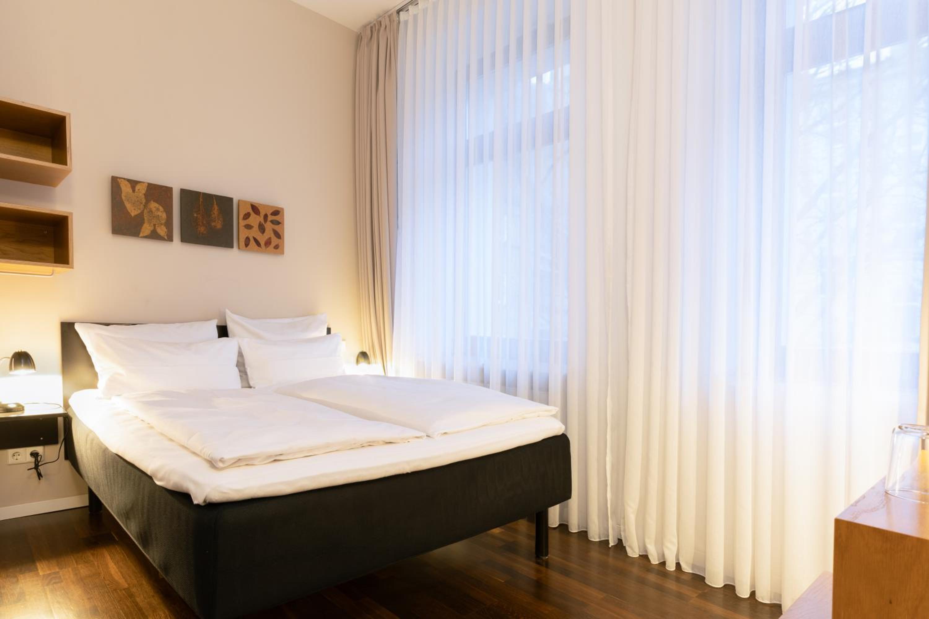 Small Double Room photo 1