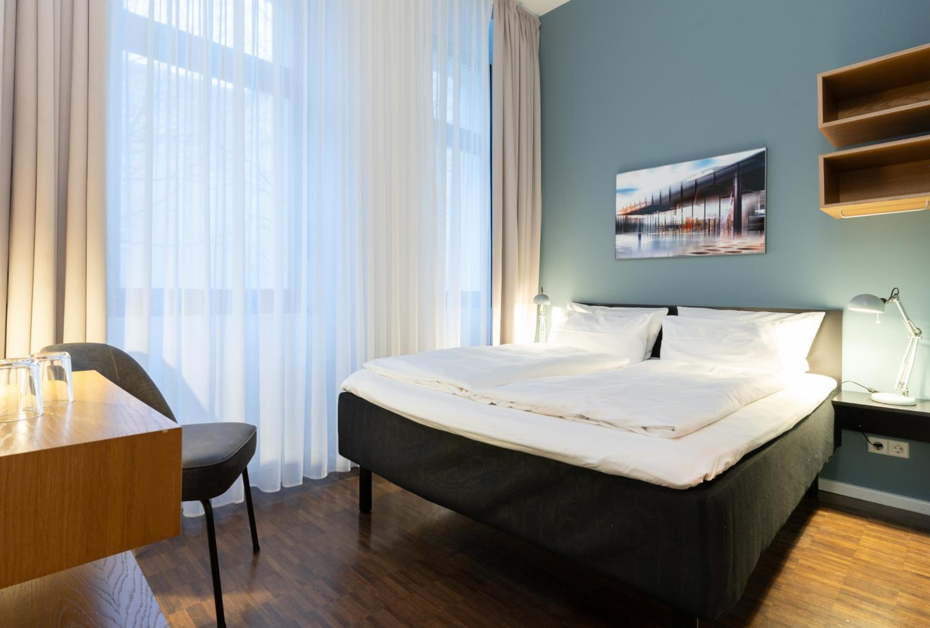 Small Double Room photo 2