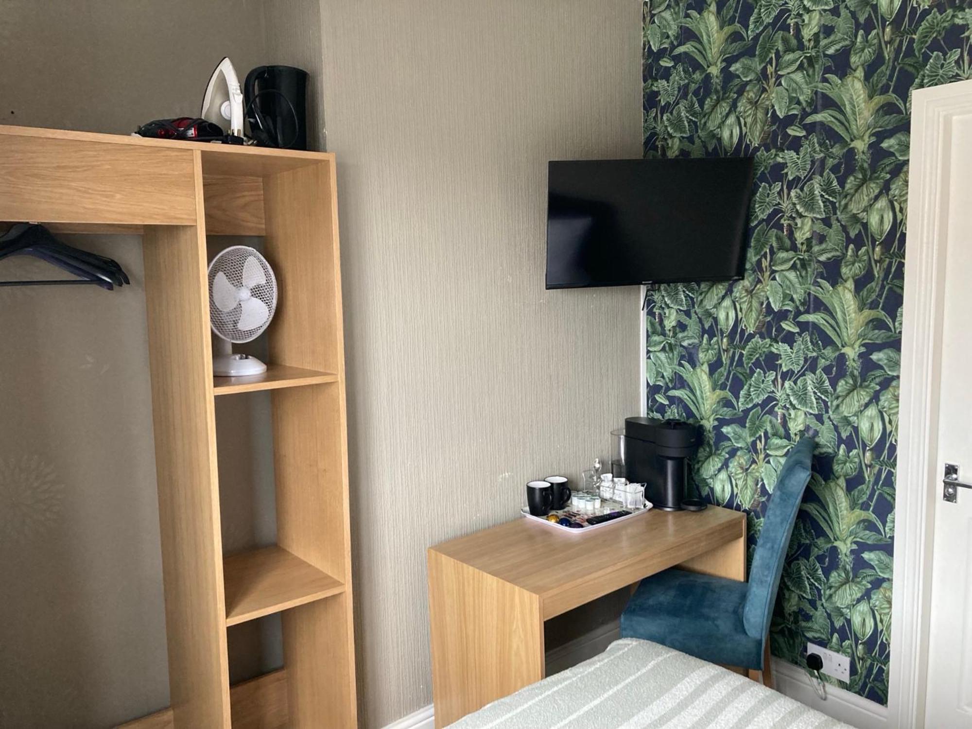 Double Room with Sea View - Photo 3