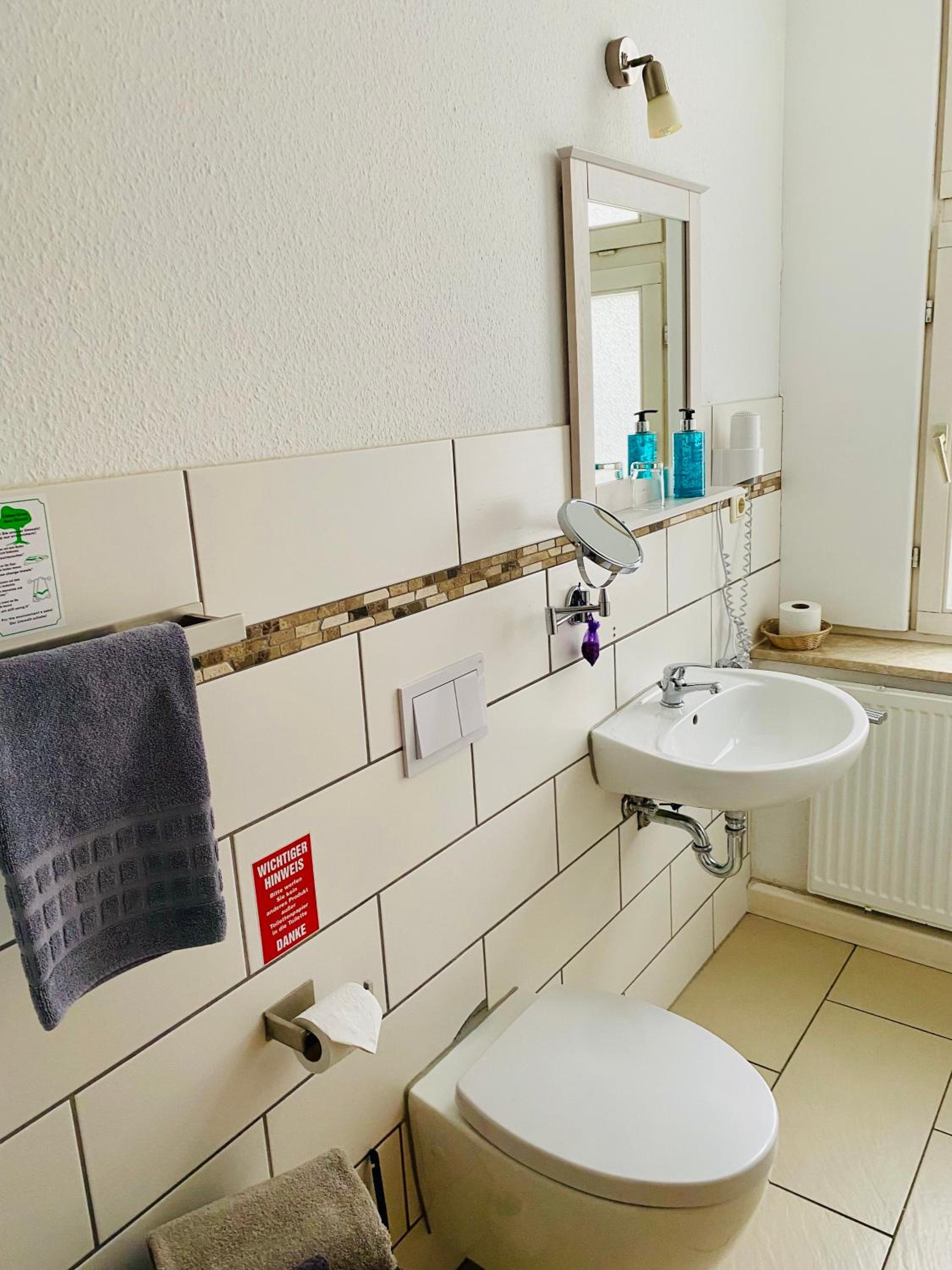 Single Room photo 2