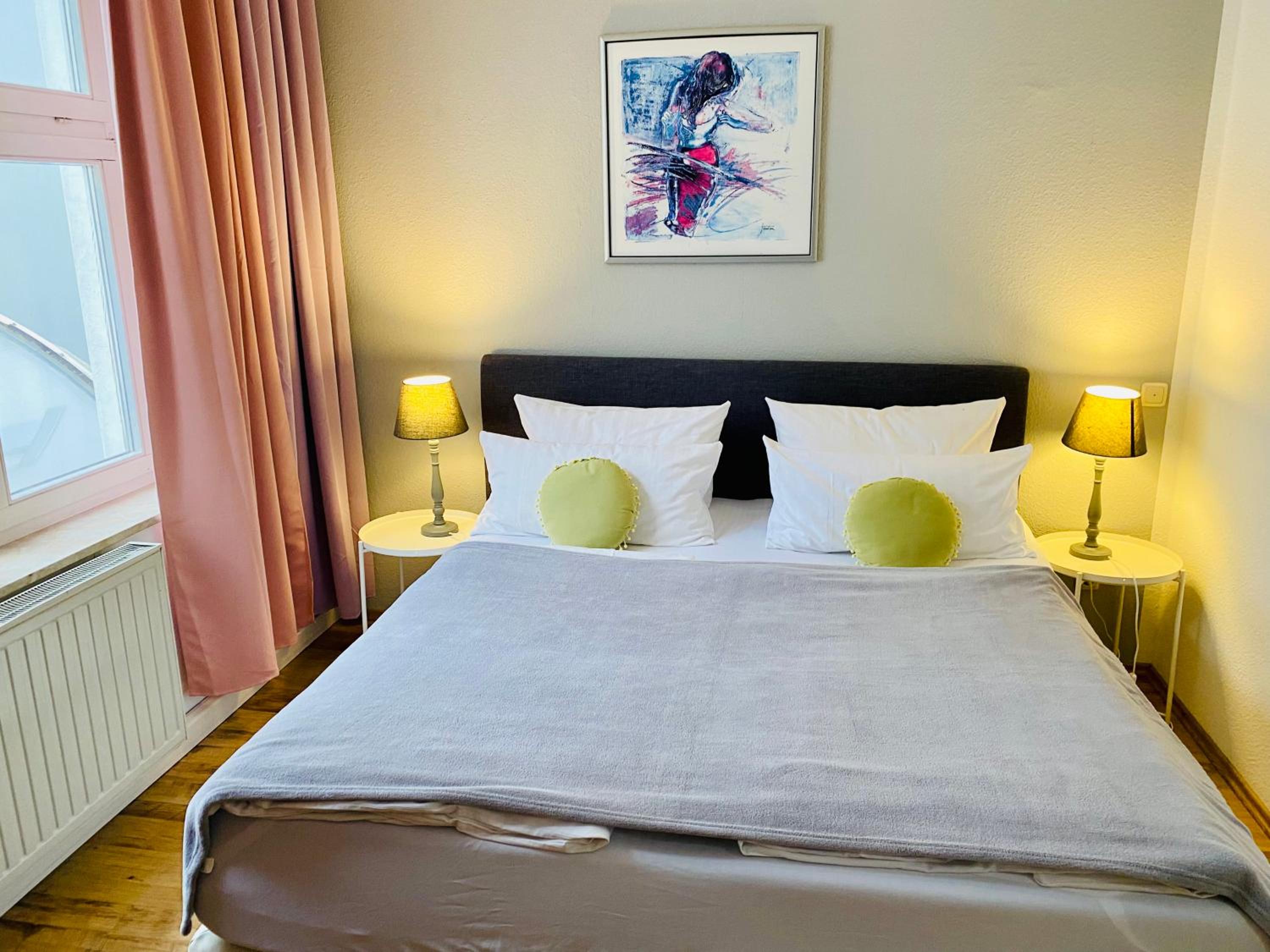Single Room photo 3