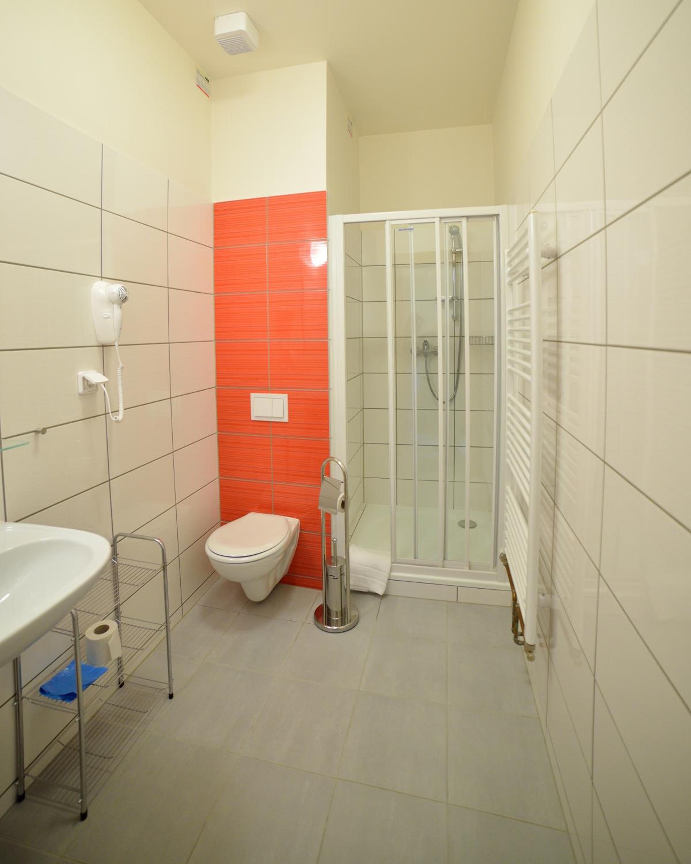 Triple Room with Shower
