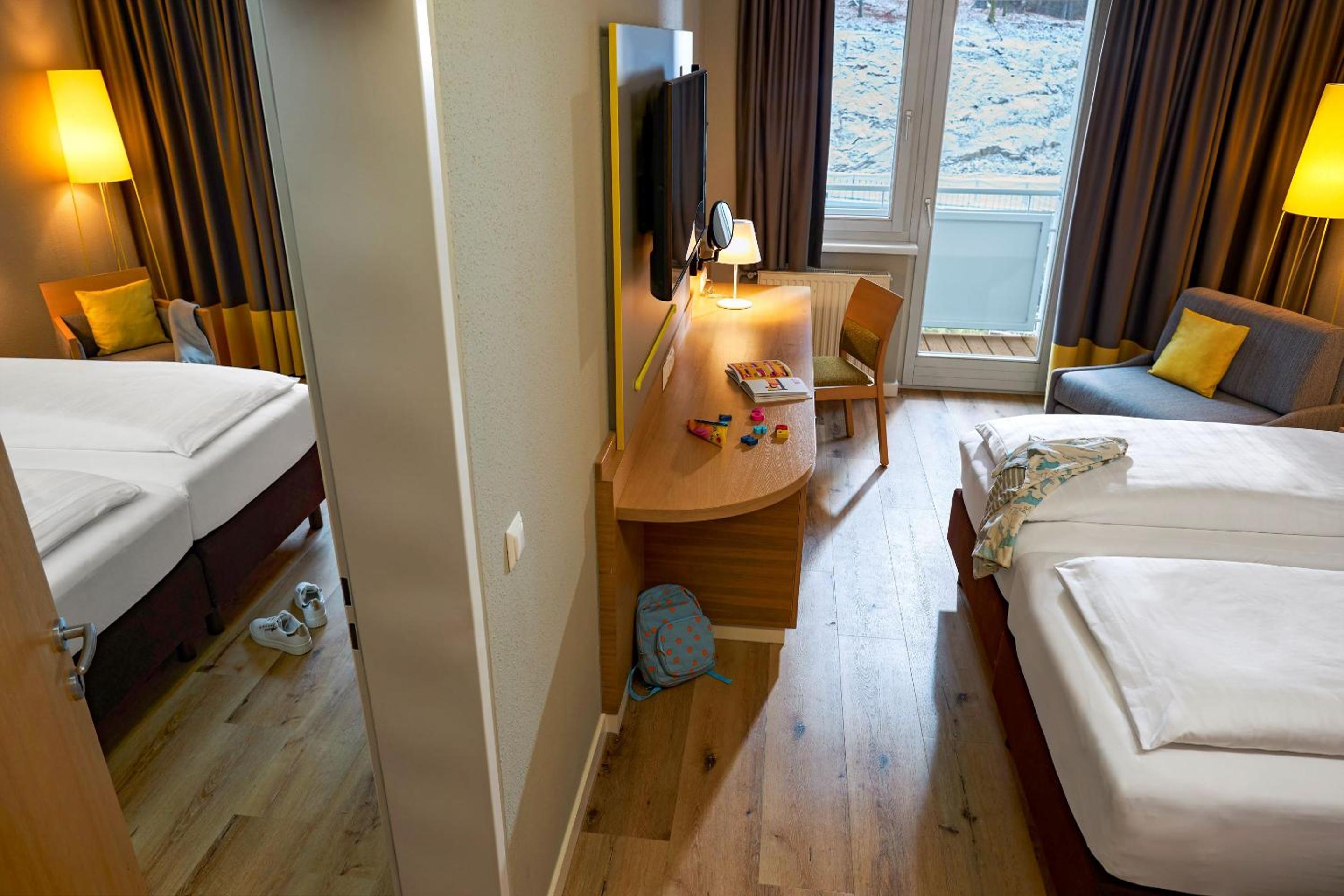 Deluxe Family Room