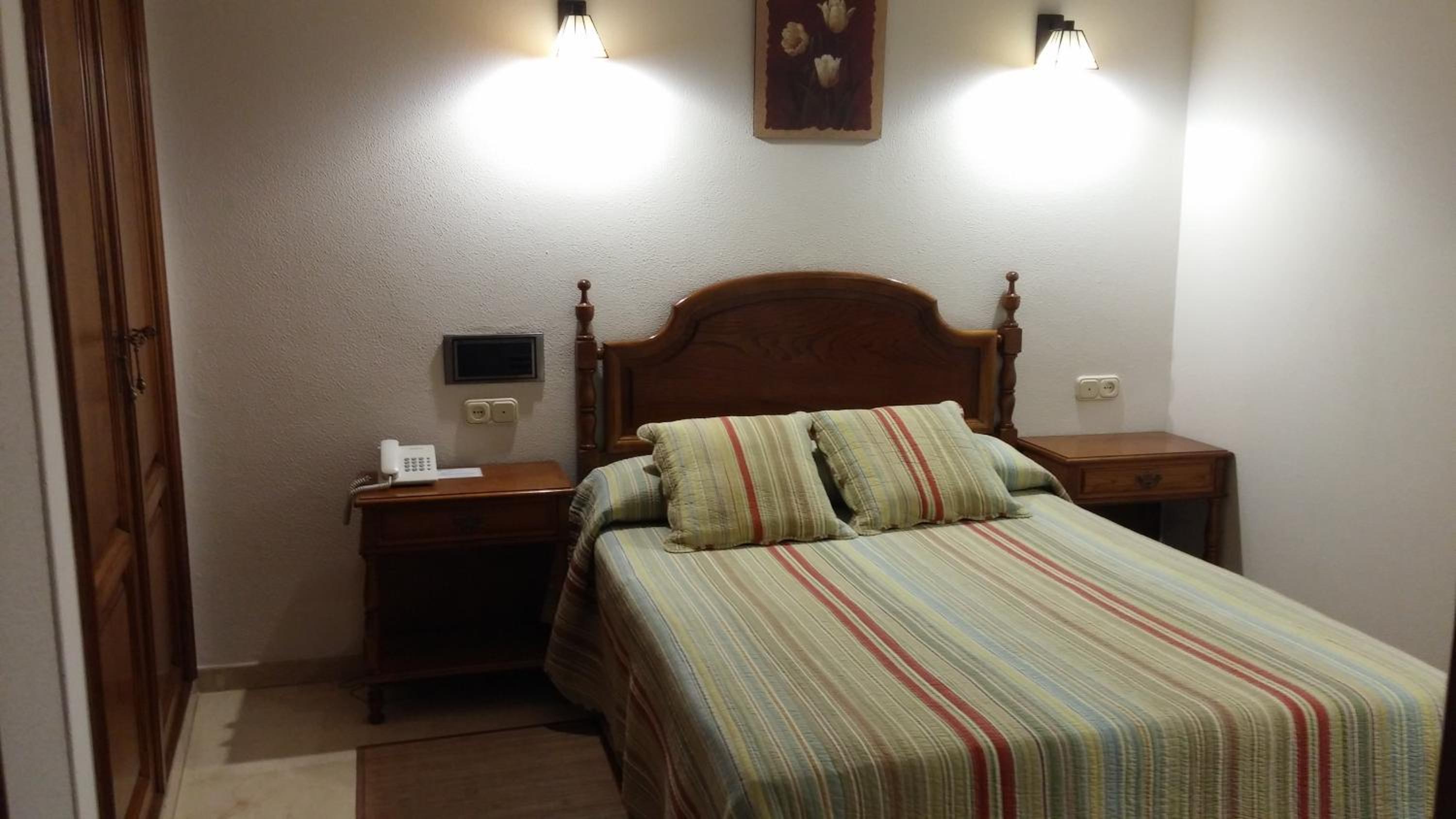Single Room photo 2