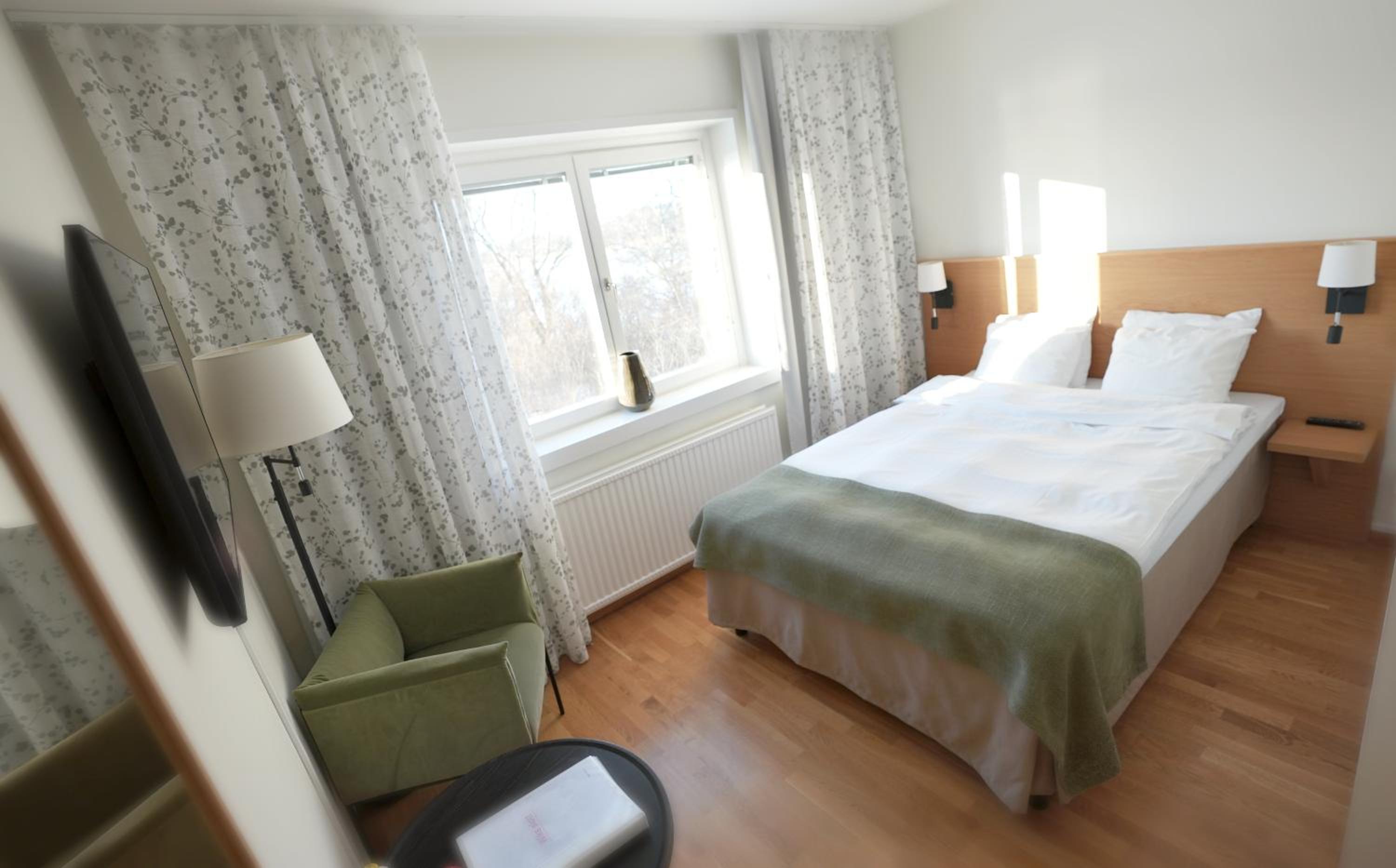 Superior Single Room