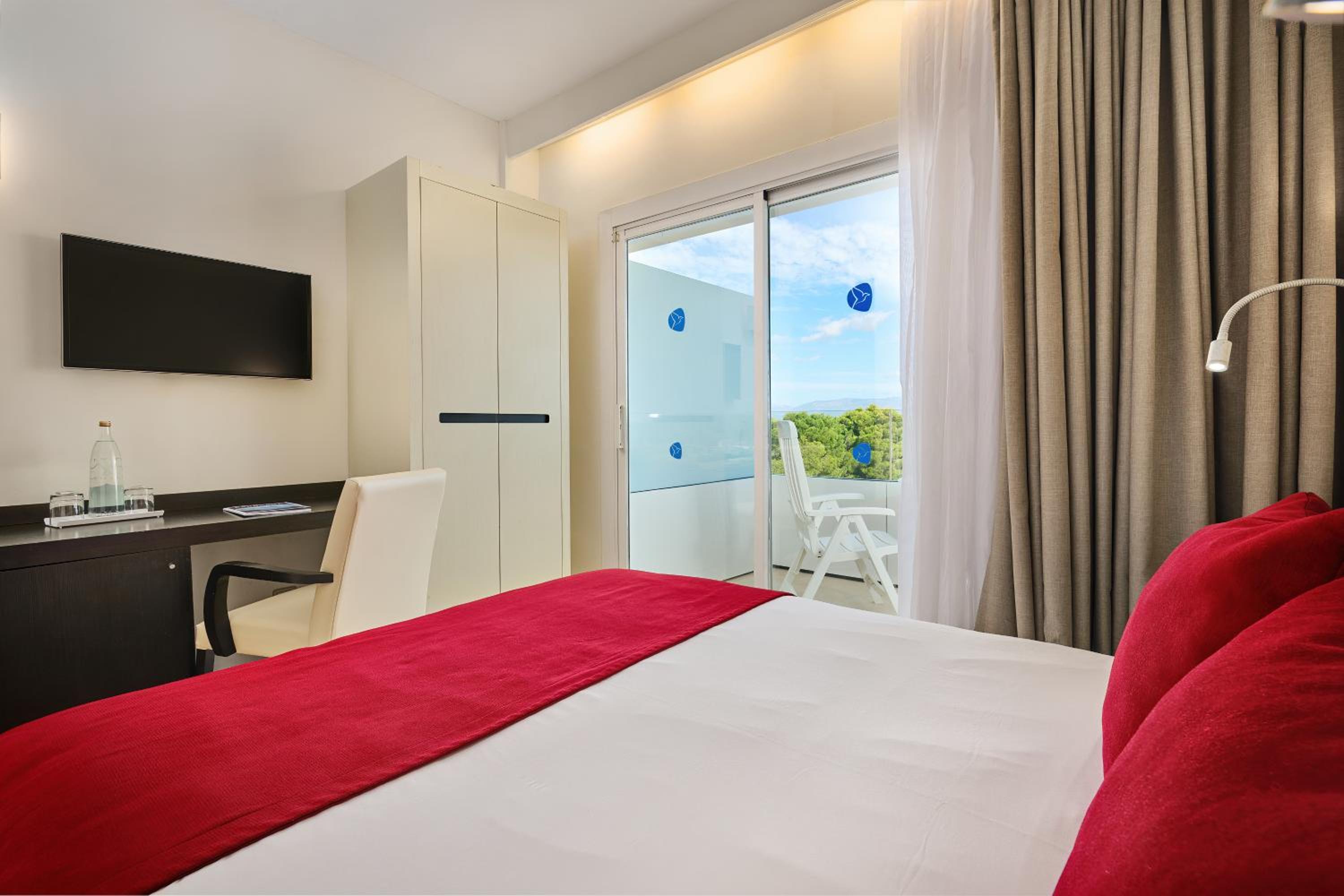 Single Room photo 3