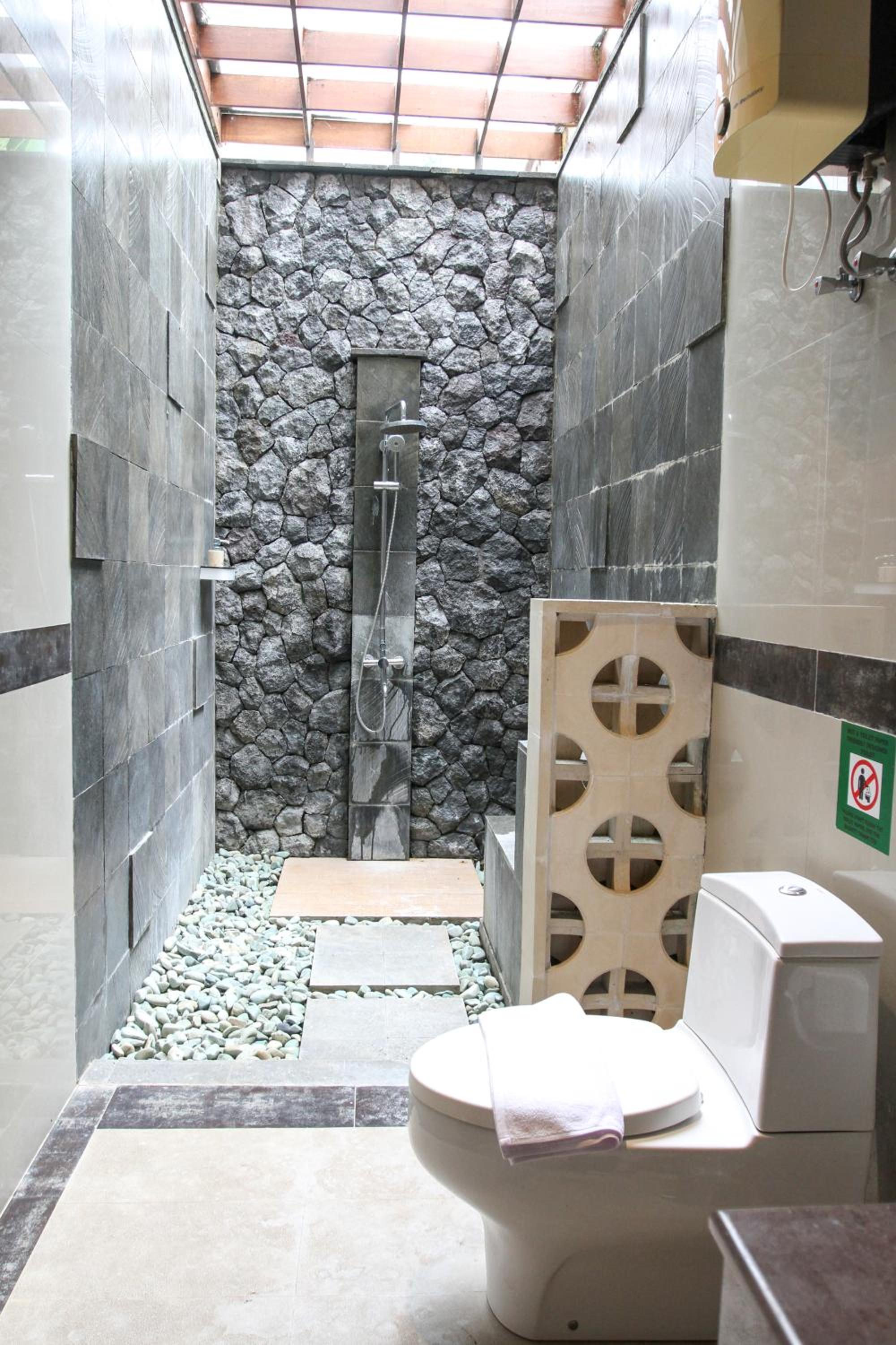Villa with Private Pool - Photo 8