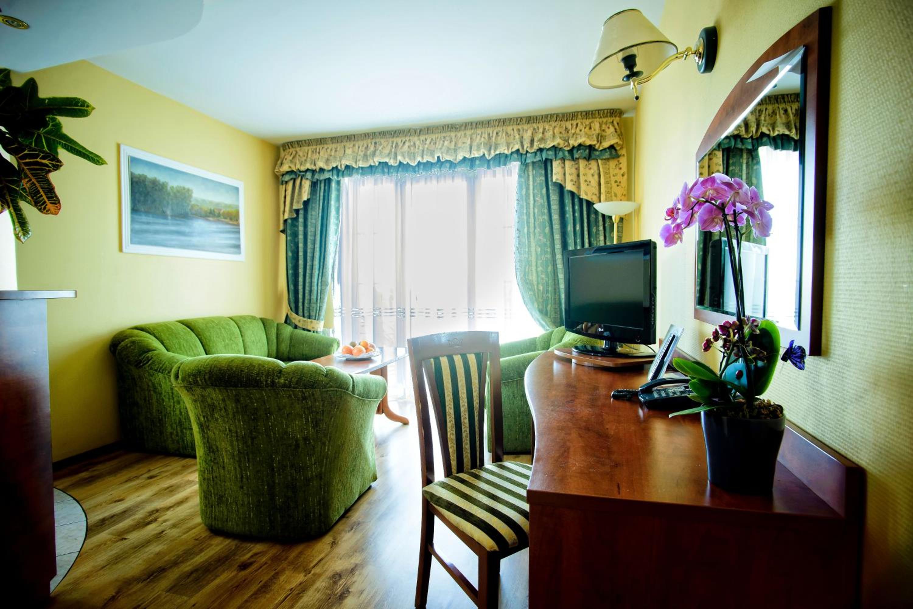 Apartment with Lake View photo 1