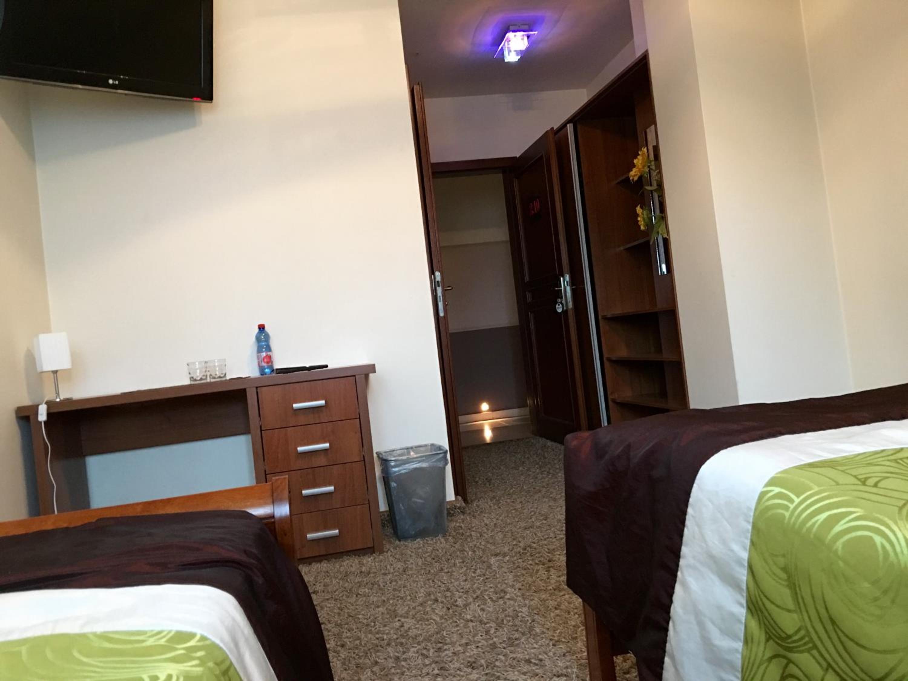 Triple Room - Photo 1
