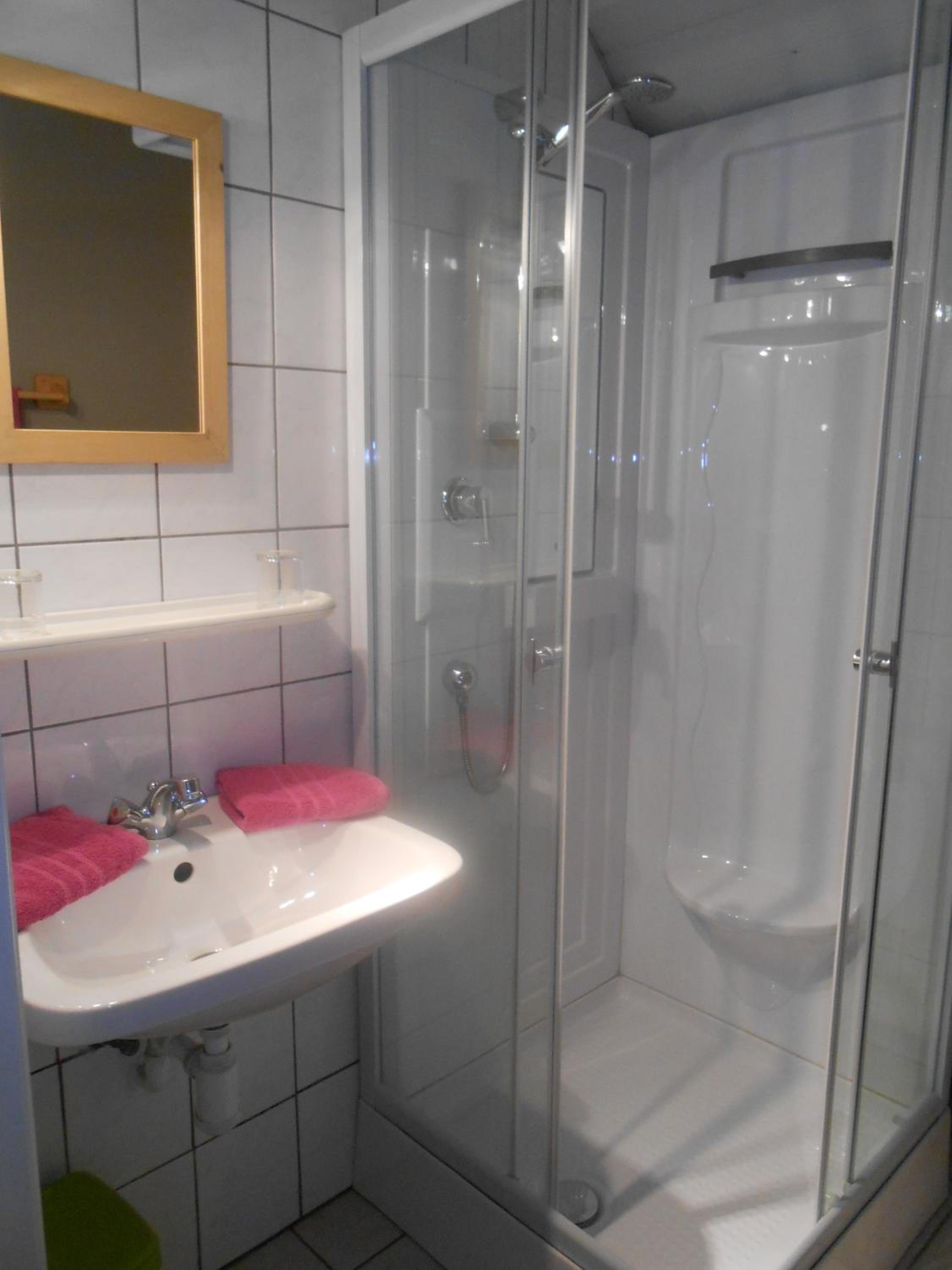 One-Bedroom Apartment (3 Adults) photo 2