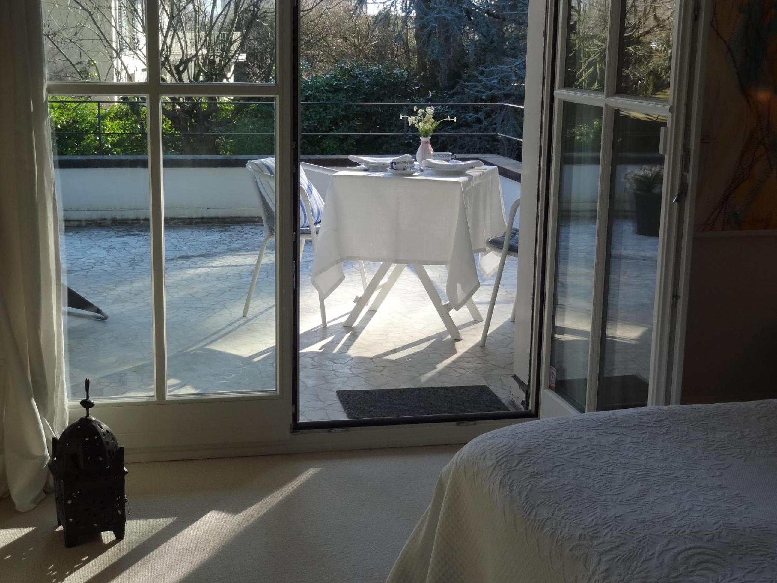 Deluxe Double Room with Balcony photo 2