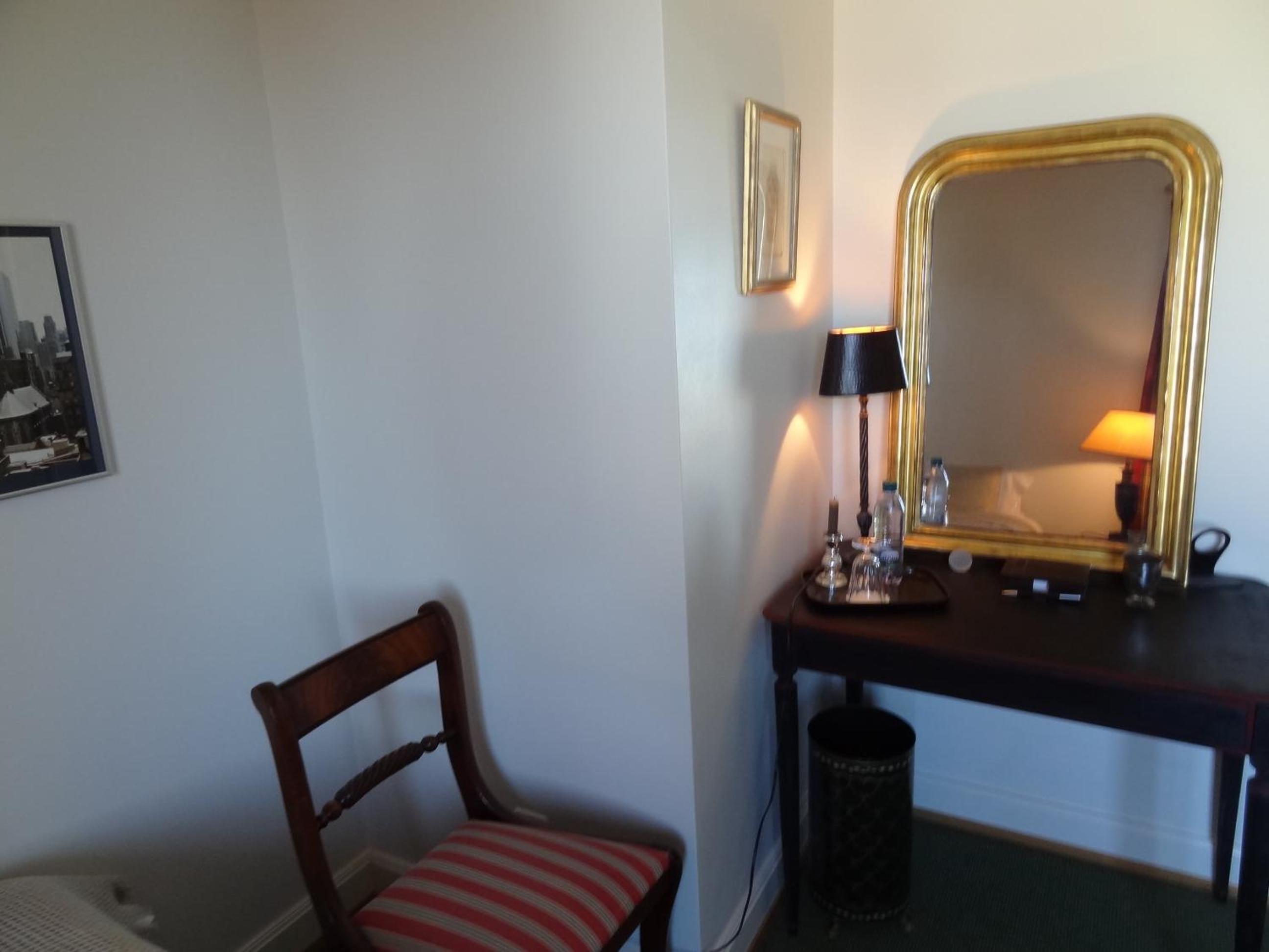 Single Room photo 3