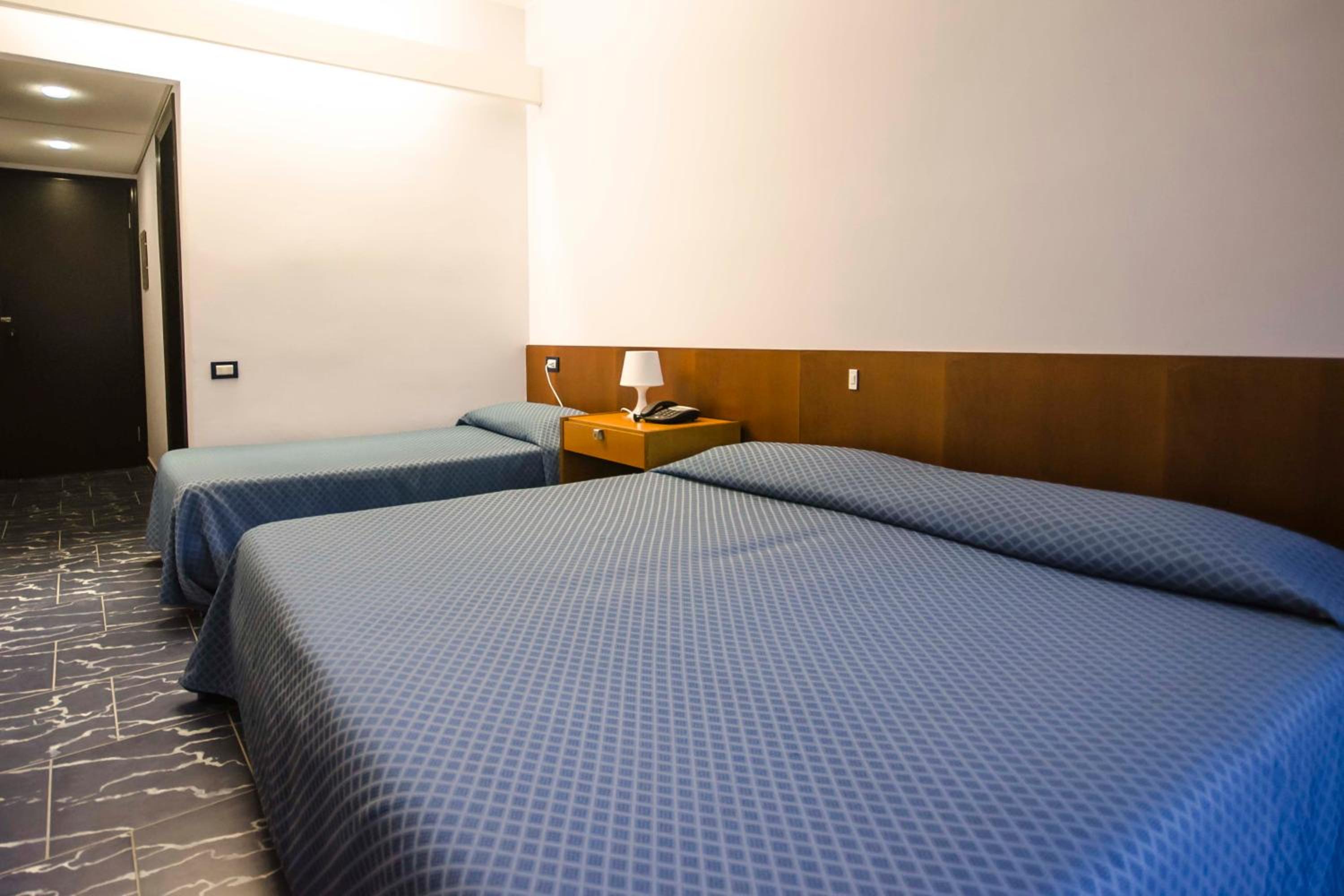 Economy Triple Room