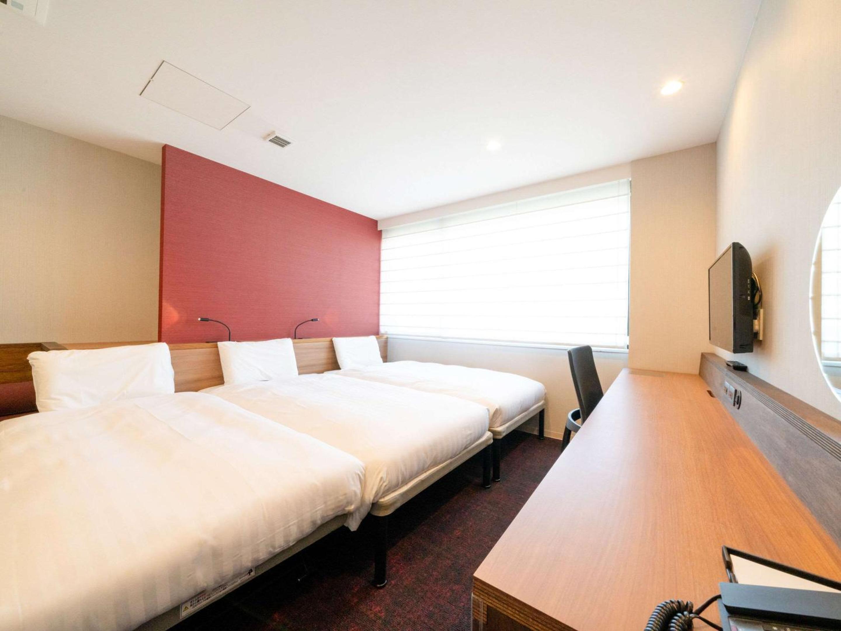 Triple Room - Non-Smoking