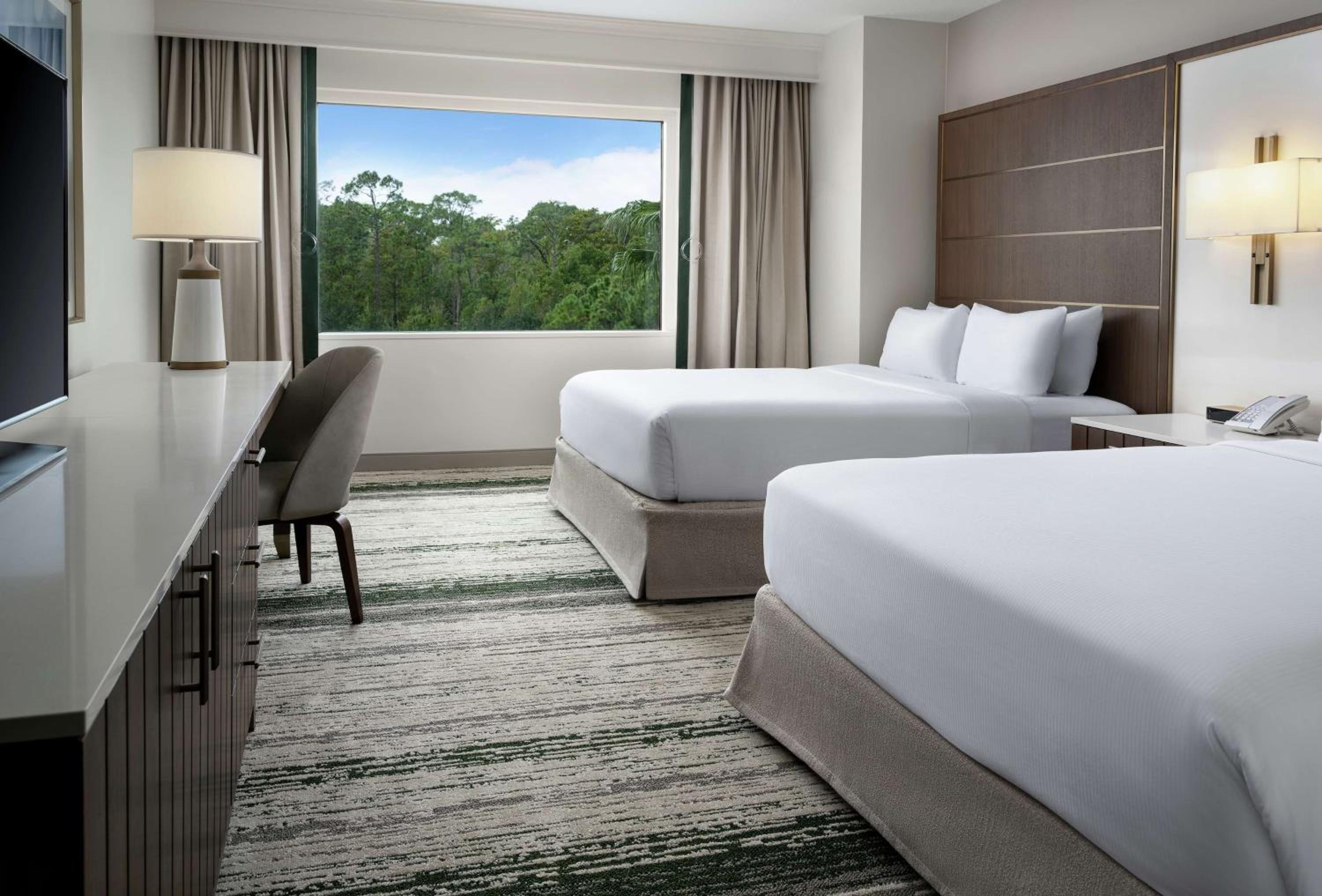 Queen Room with Two Queen Beds - Nature Preserve View