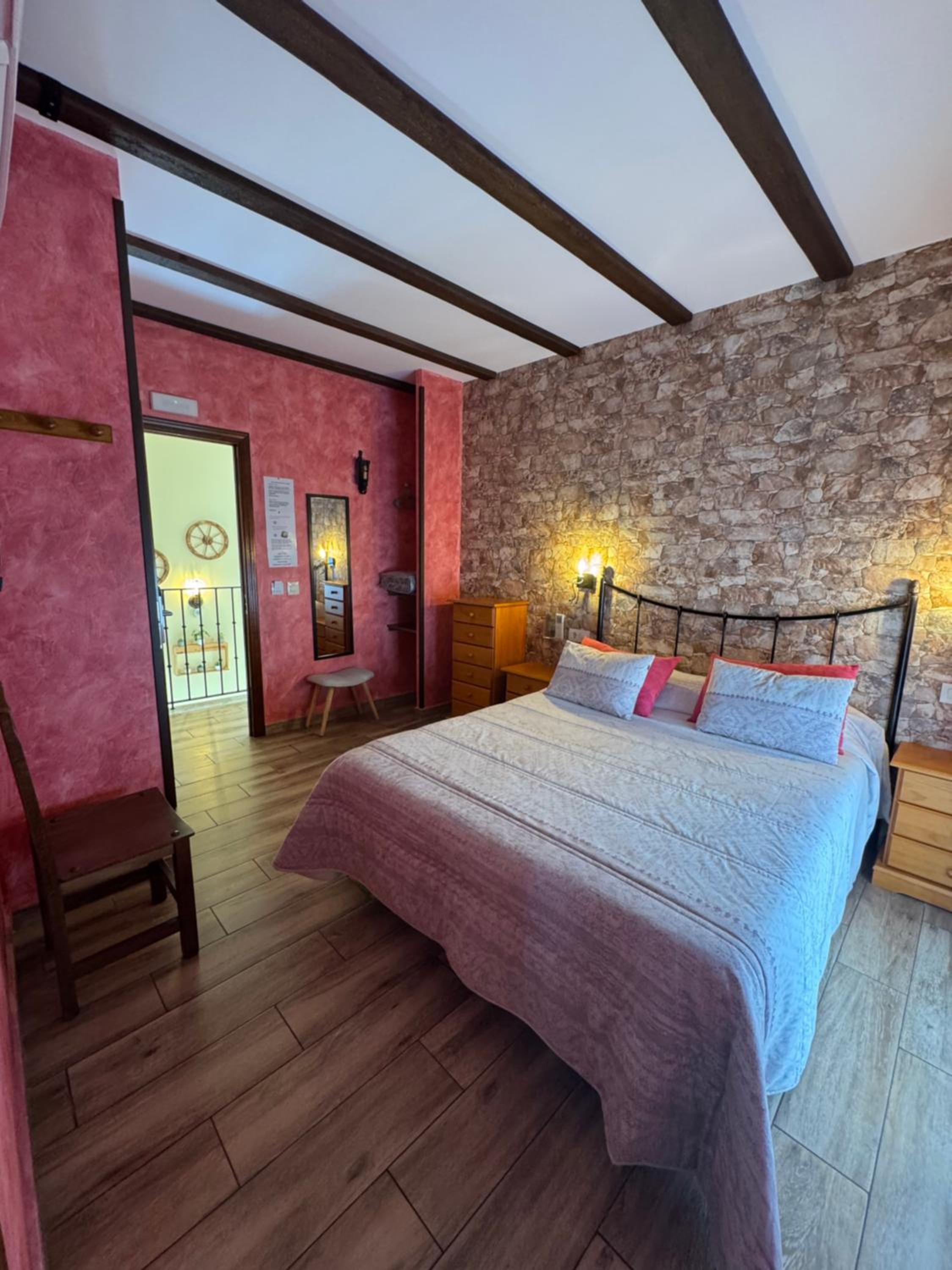 Double Room with Private Bathroom photo 2