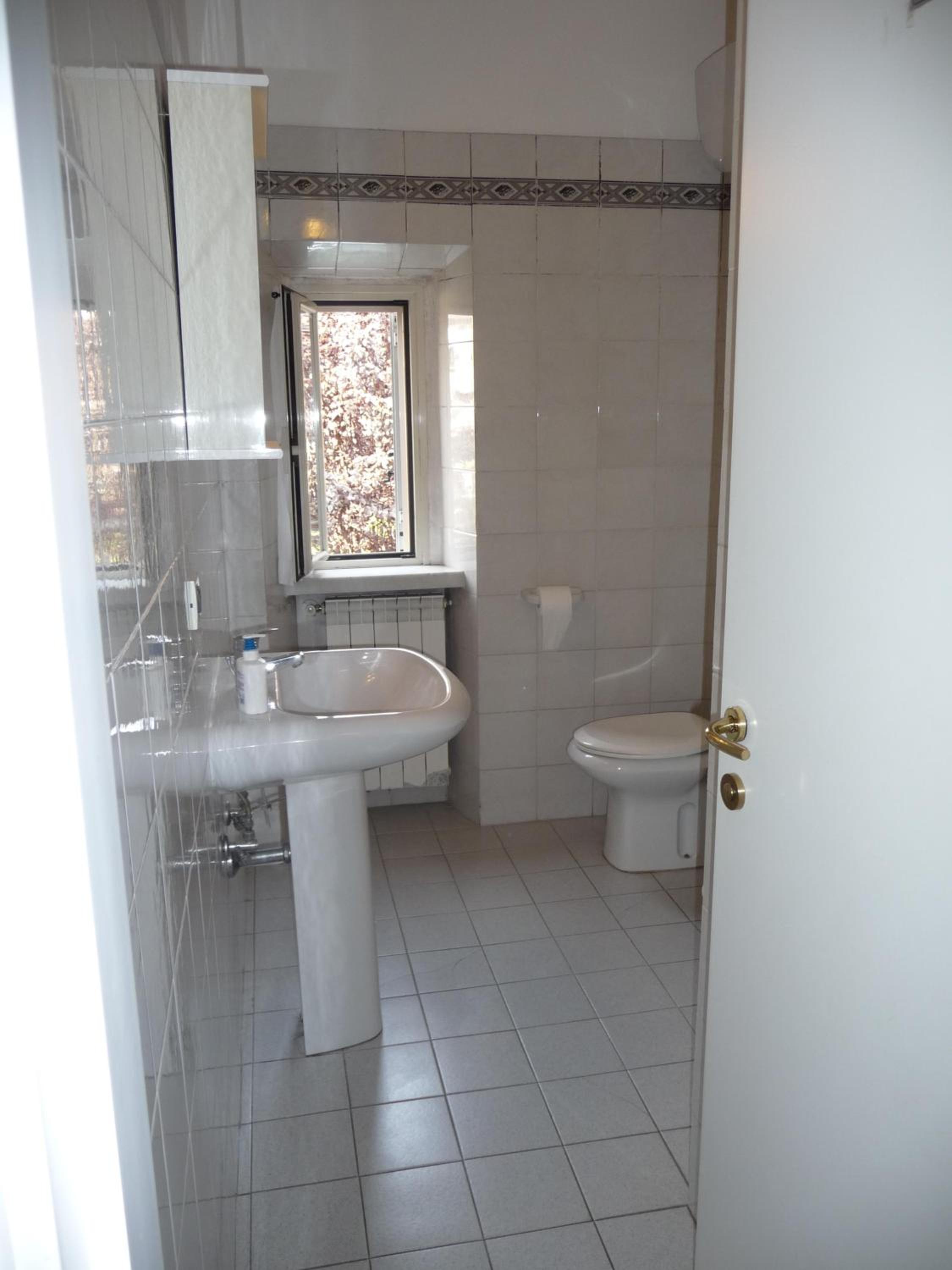 Triple Room with Shared Bathroom photo 2