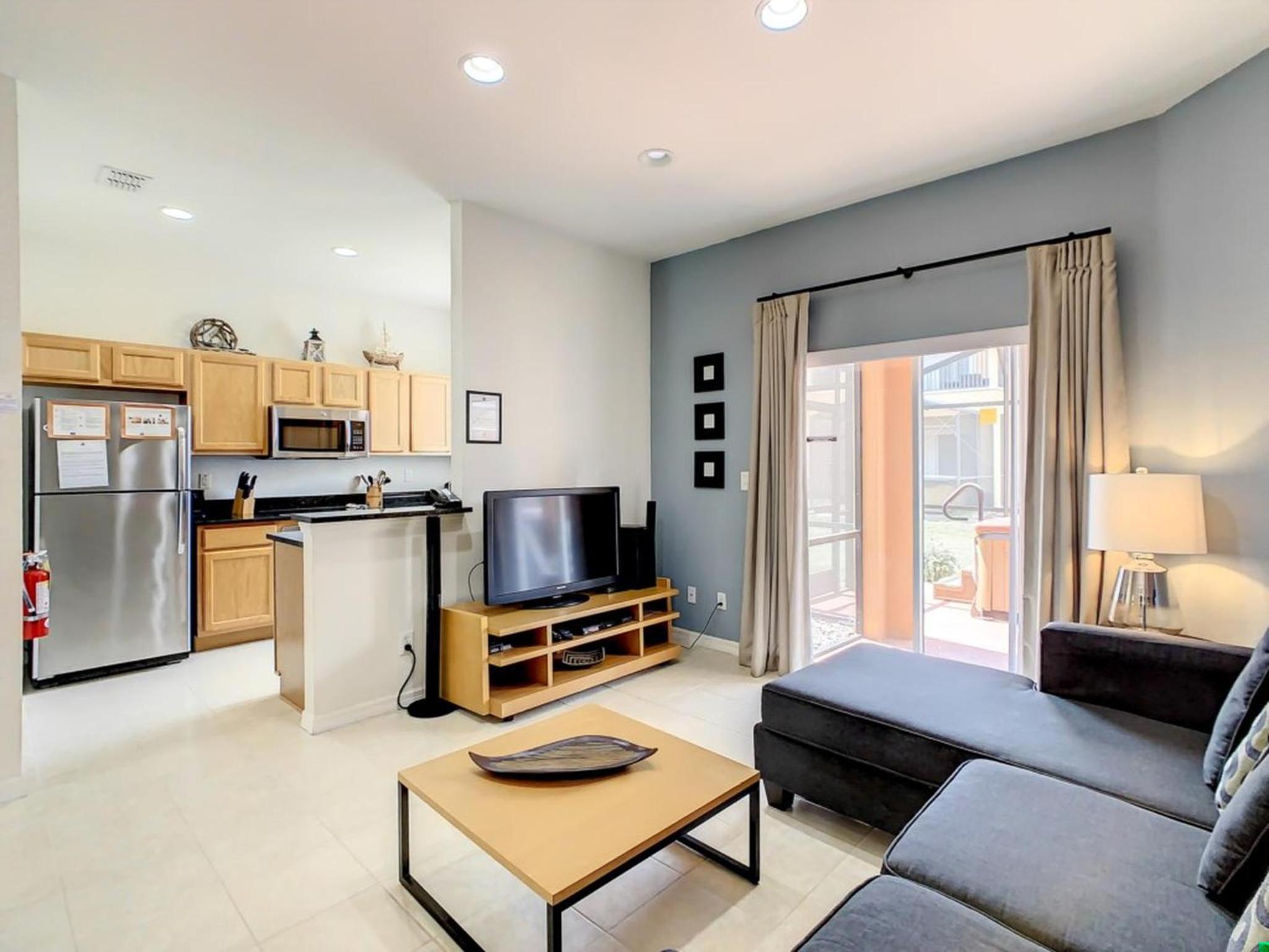 Four-Bedroom Townhouse with Hot Tub  photo 1