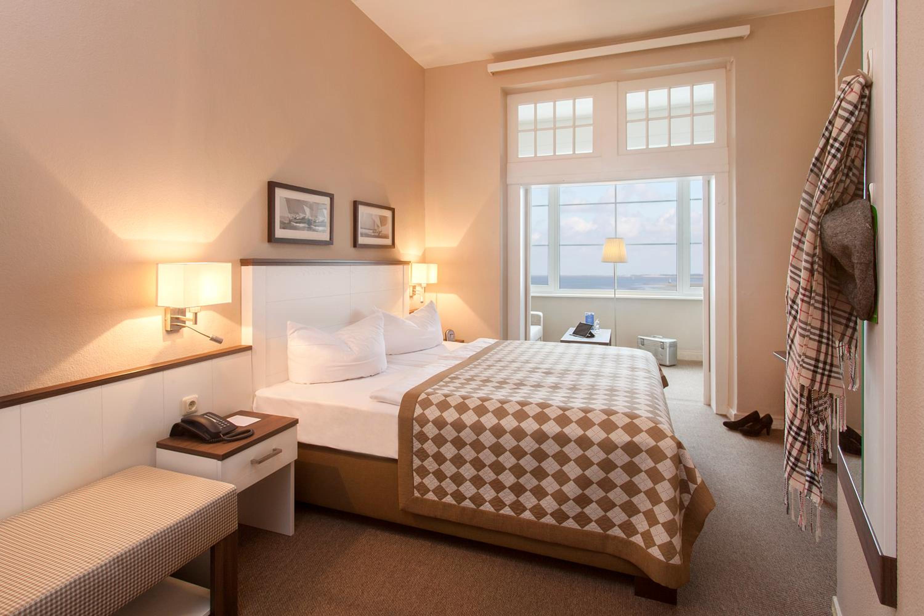 Double Room with Sea View - Photo 6