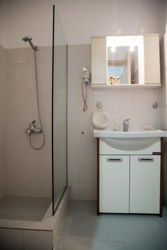 Two-Bedroom Apartment photo 3