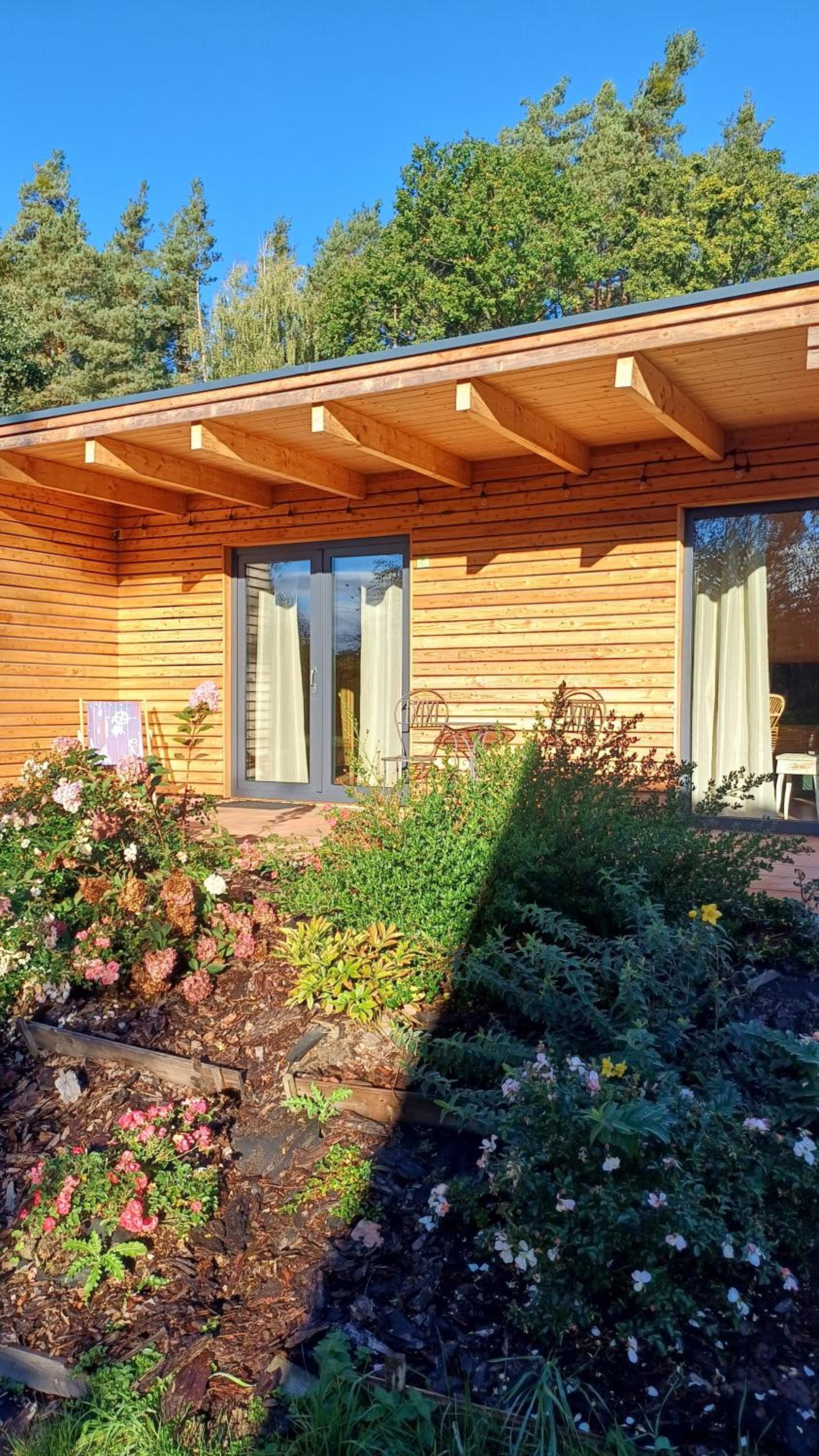 Bungalow with Patio photo 2