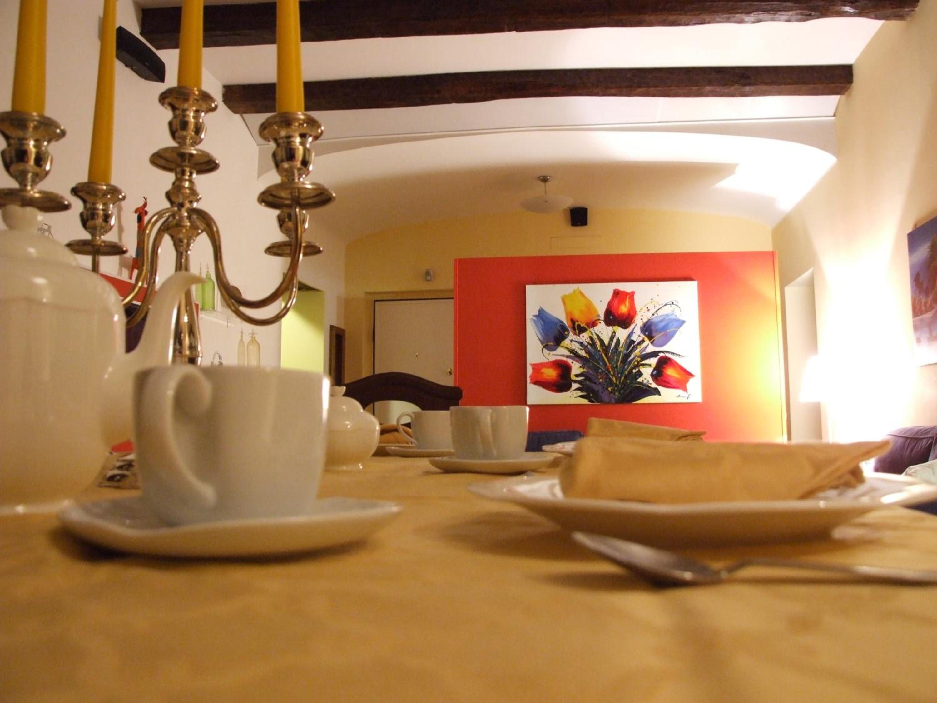 Quadruple Room with Private Bathroom - Photo 8