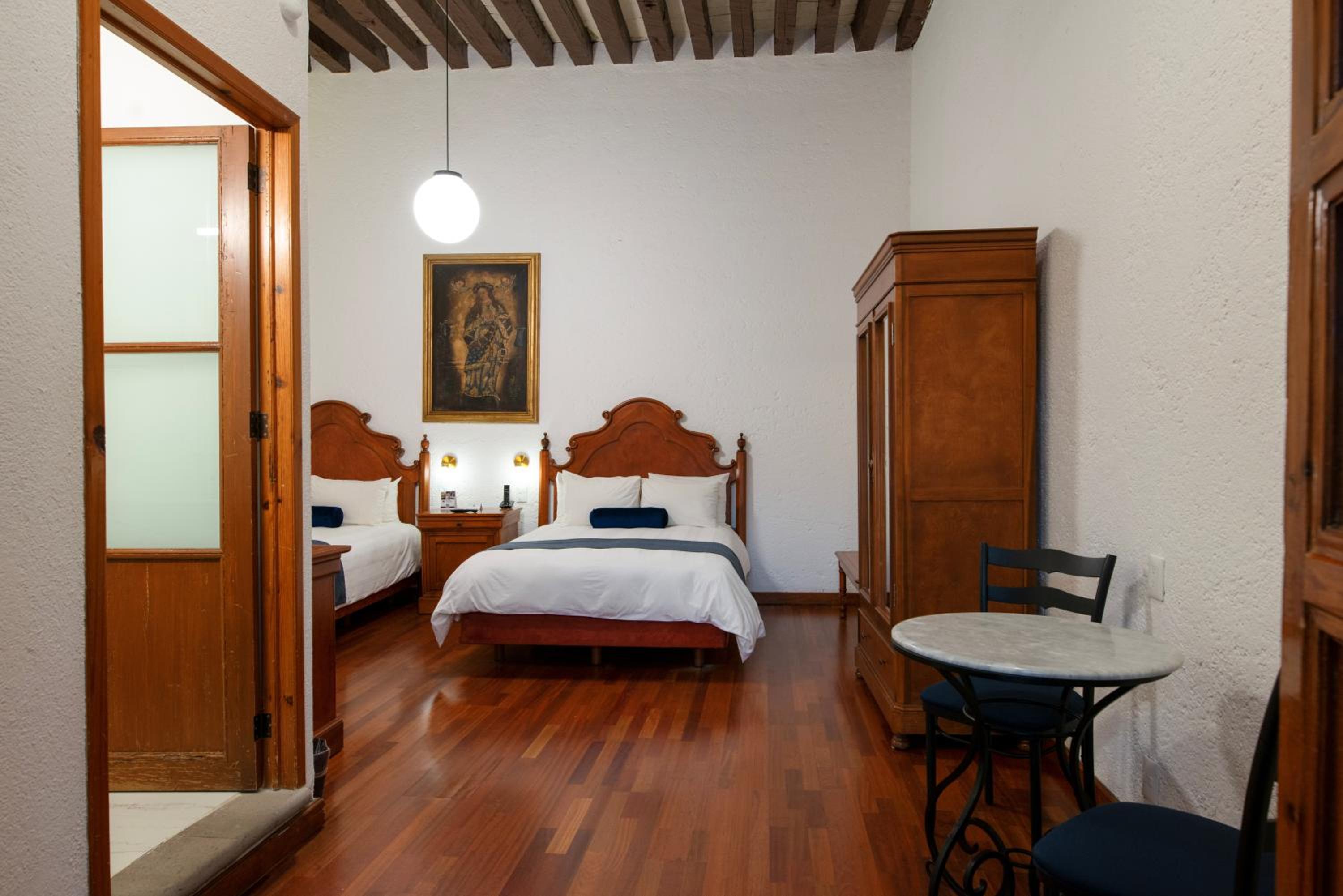 Twin Room - Photo 4