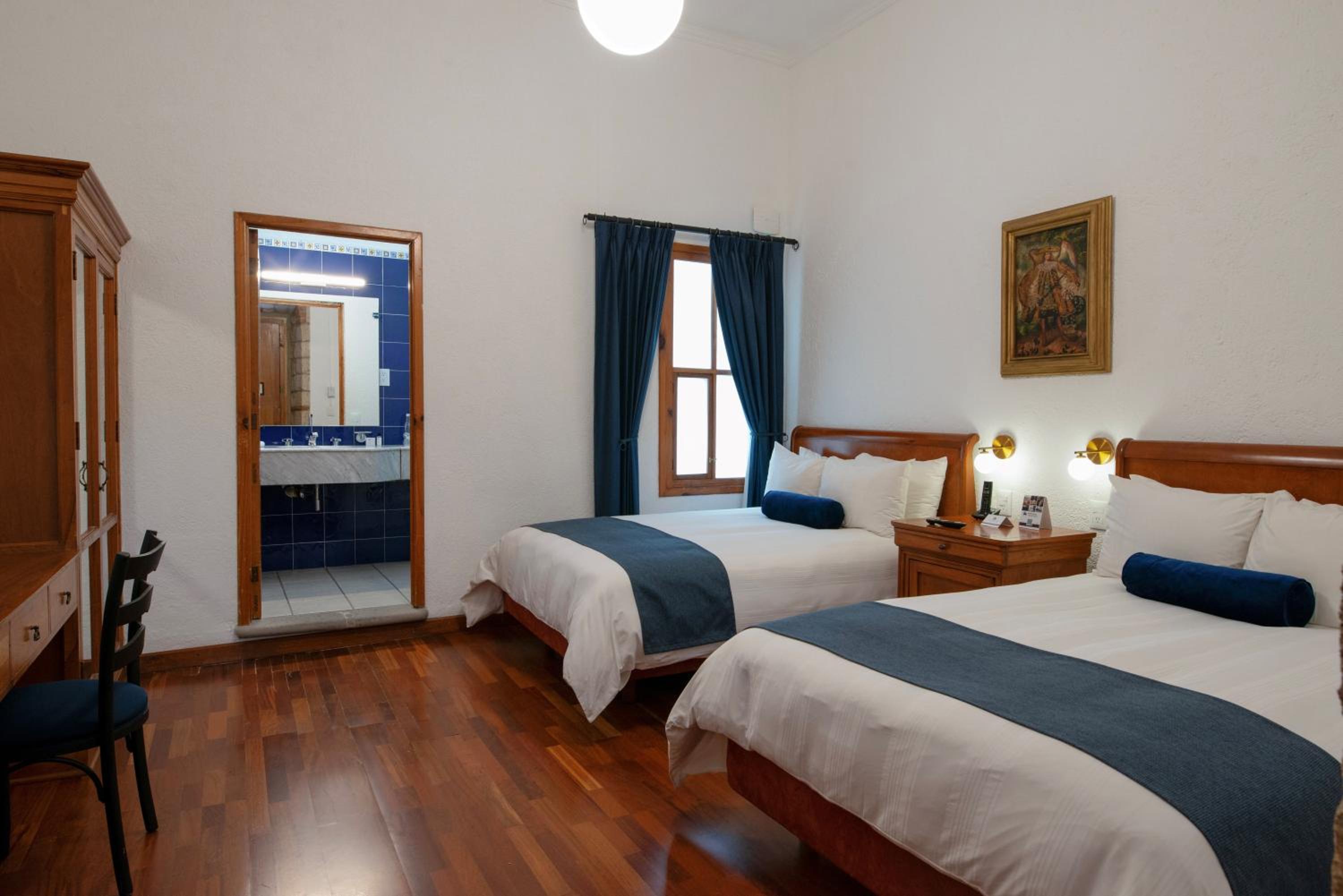 Twin Room - Photo 1