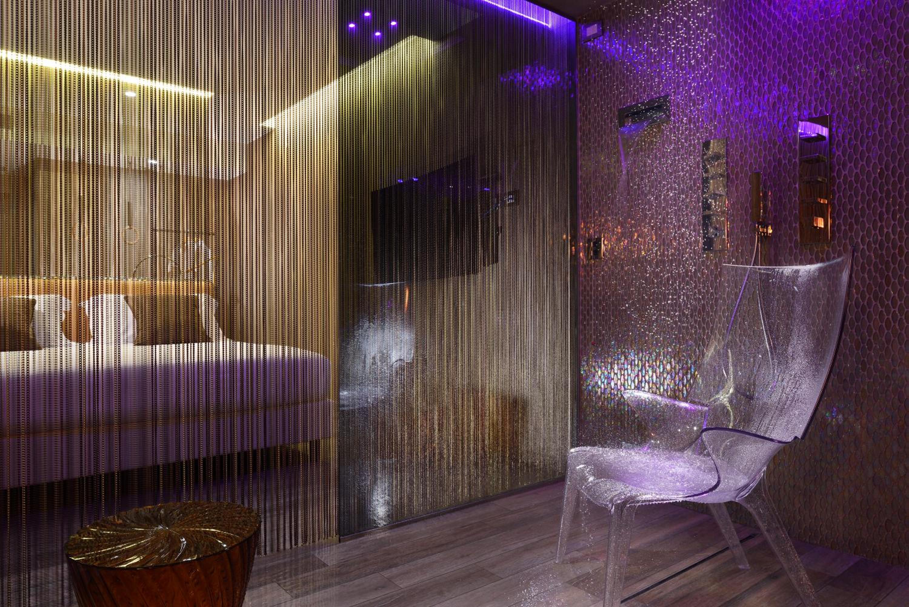 Junior Suite with Hydromassage Shower photo 1
