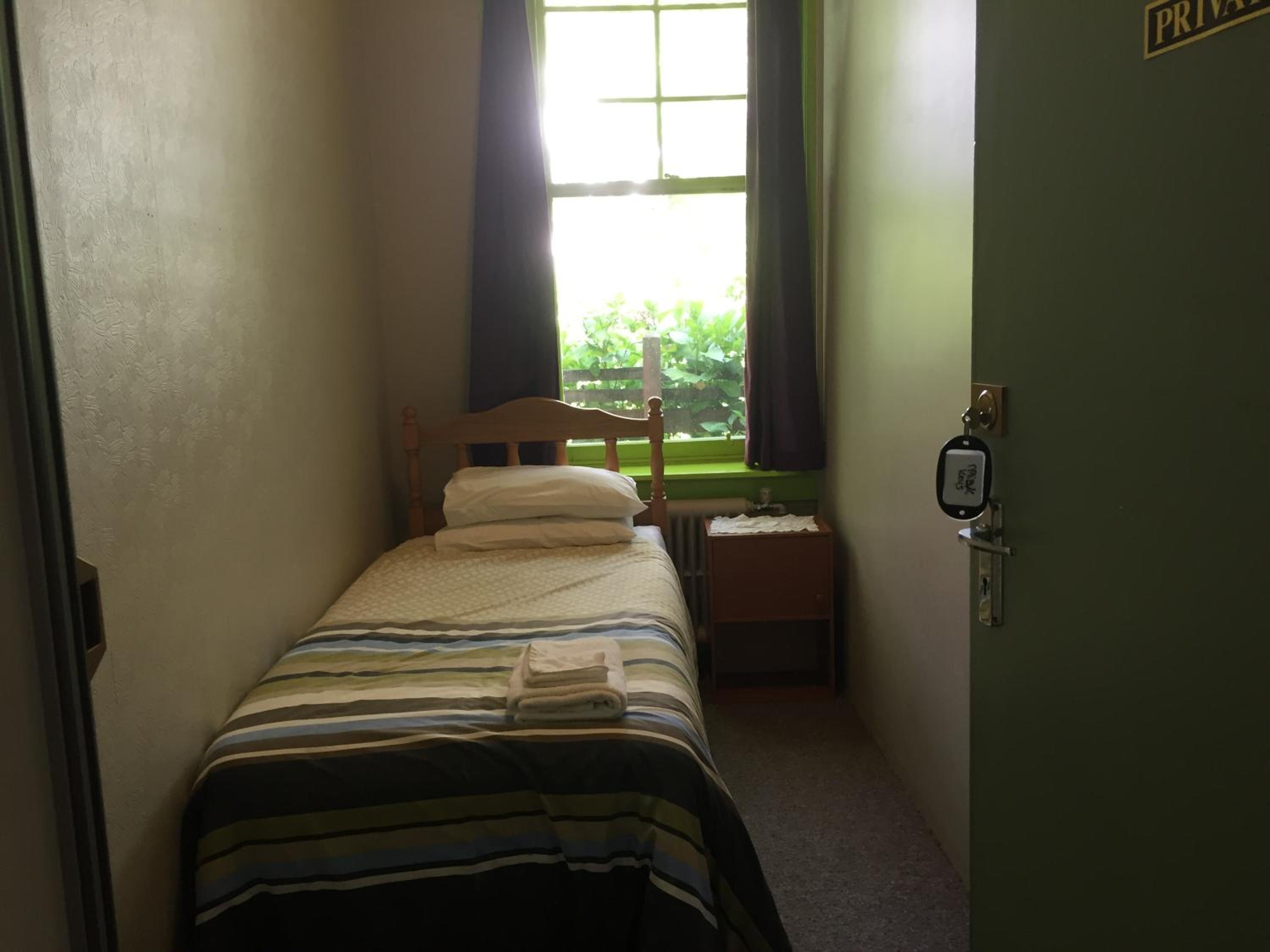 Single Room with Shared Bathroom photo 1