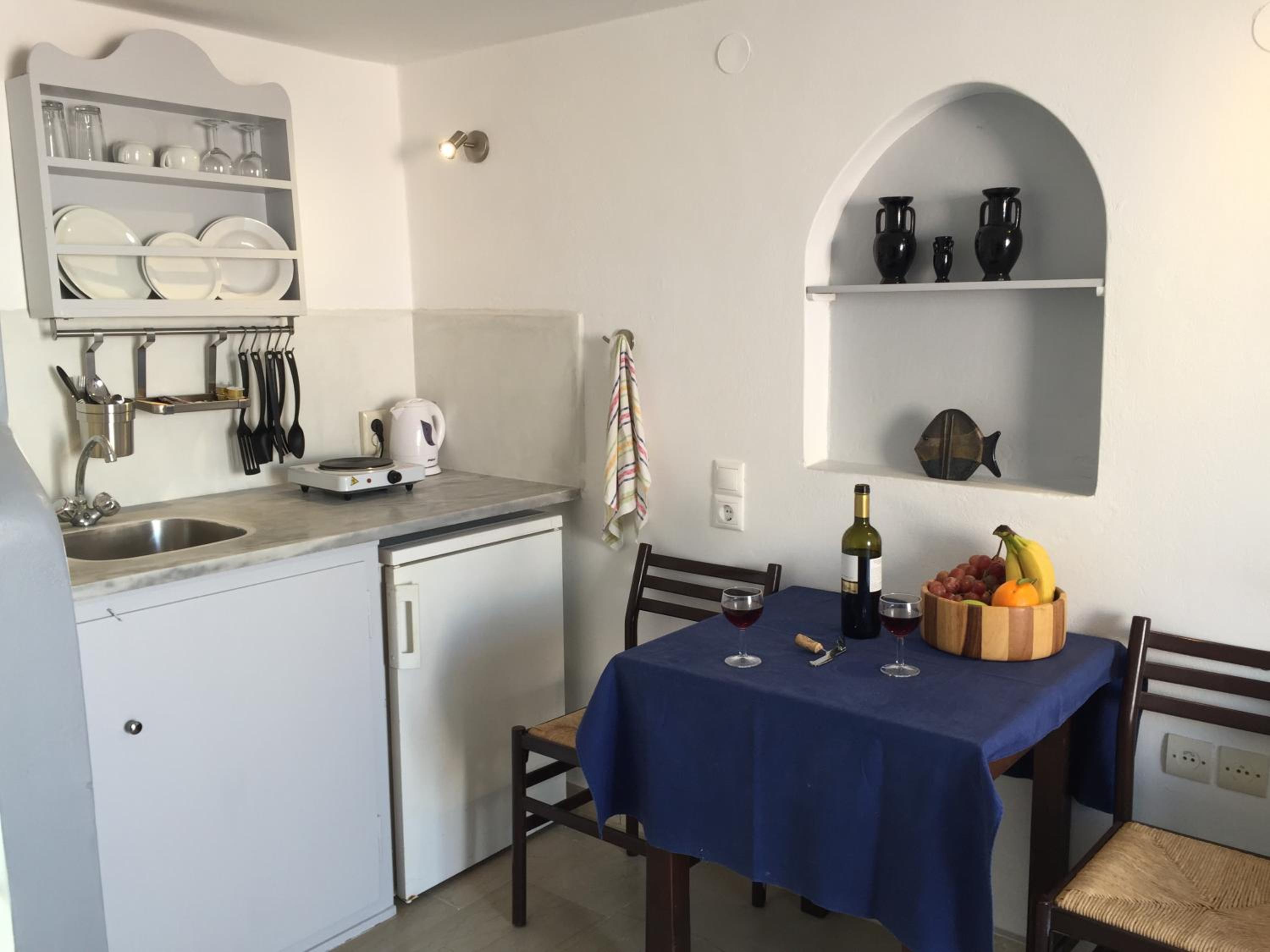 Studio with Balcony (2 Adults) - Split Level No 1 photo 3
